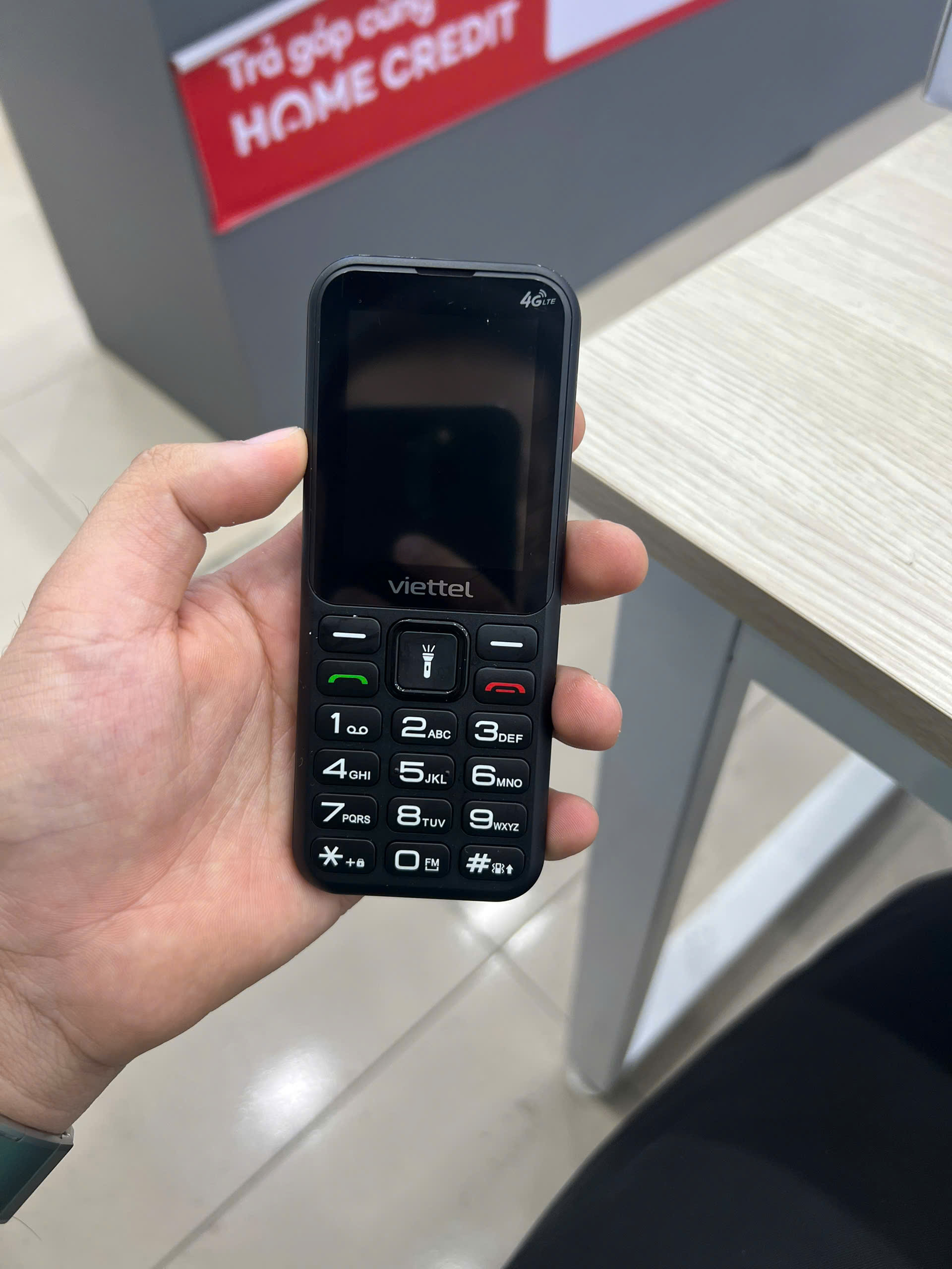 Điện thoại Viettel T2 - 4G (DÙNG MỌI LOẠI SIM)