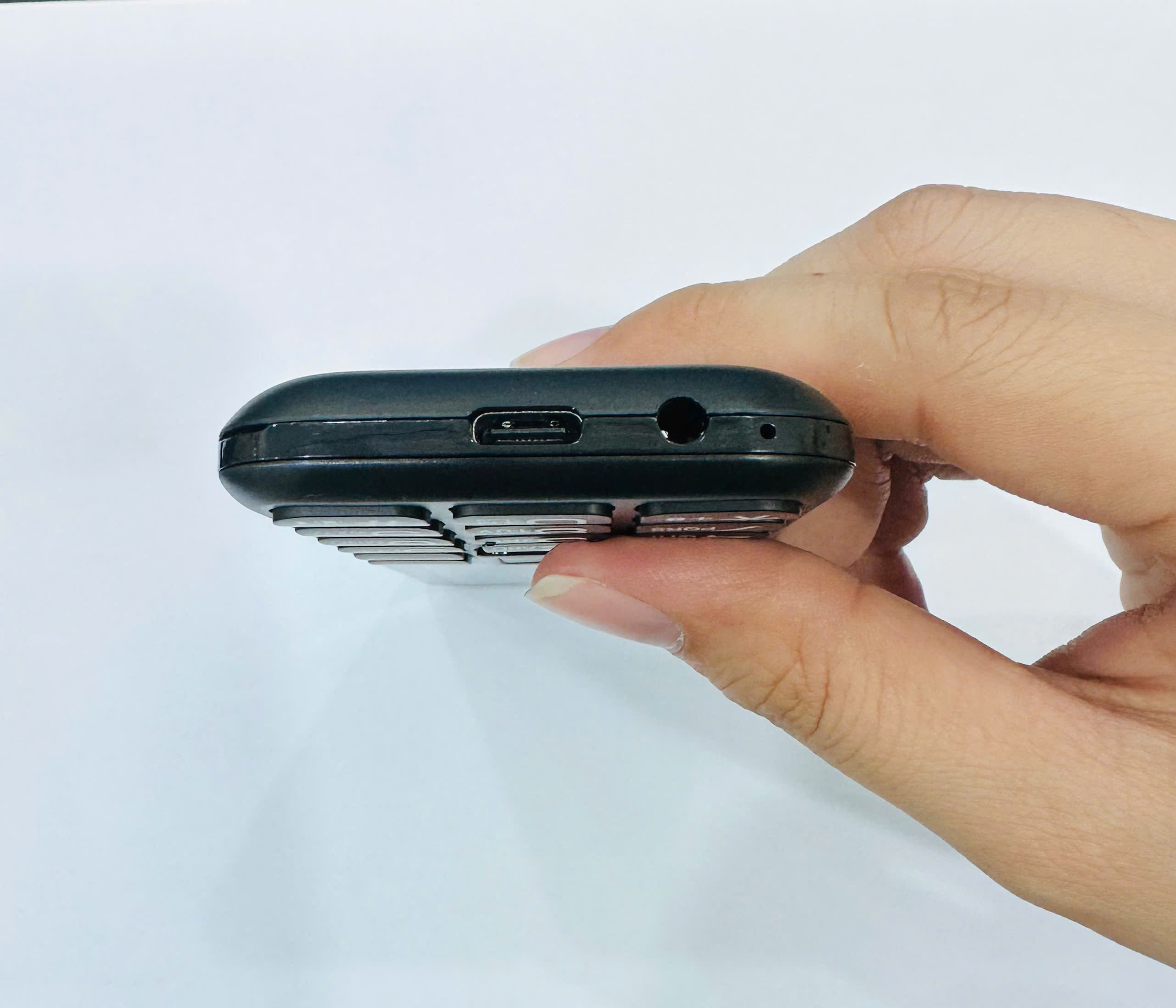 Điện thoại di động Sumo 4G T2 đen (Black)_T2BLK - TBH - 231A CẦN THƠ