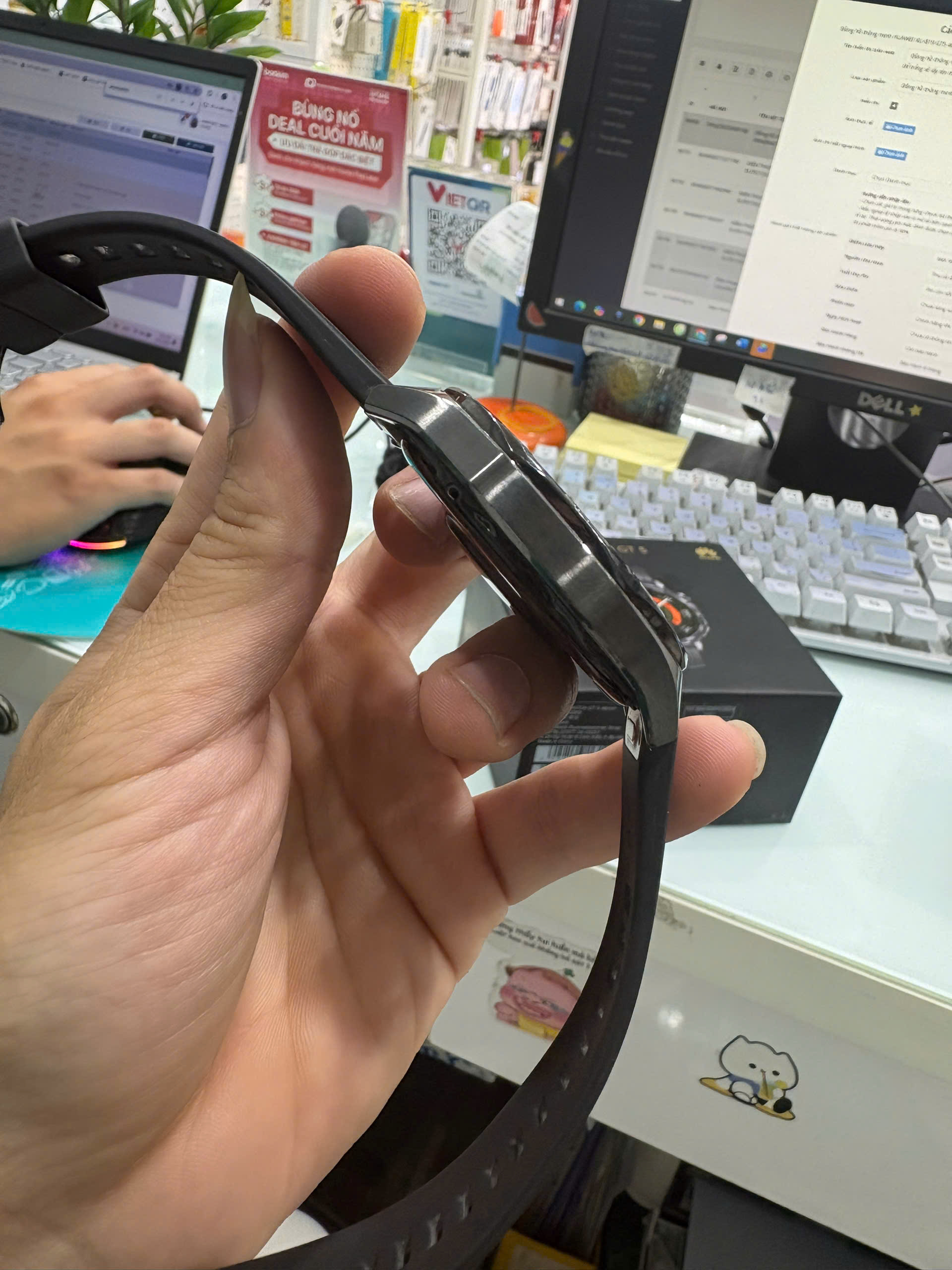 Đồng hồ thông minh HUAWEI VLI-B19 GT5 46mm/DÂY Fluoroelastomer/ĐEN