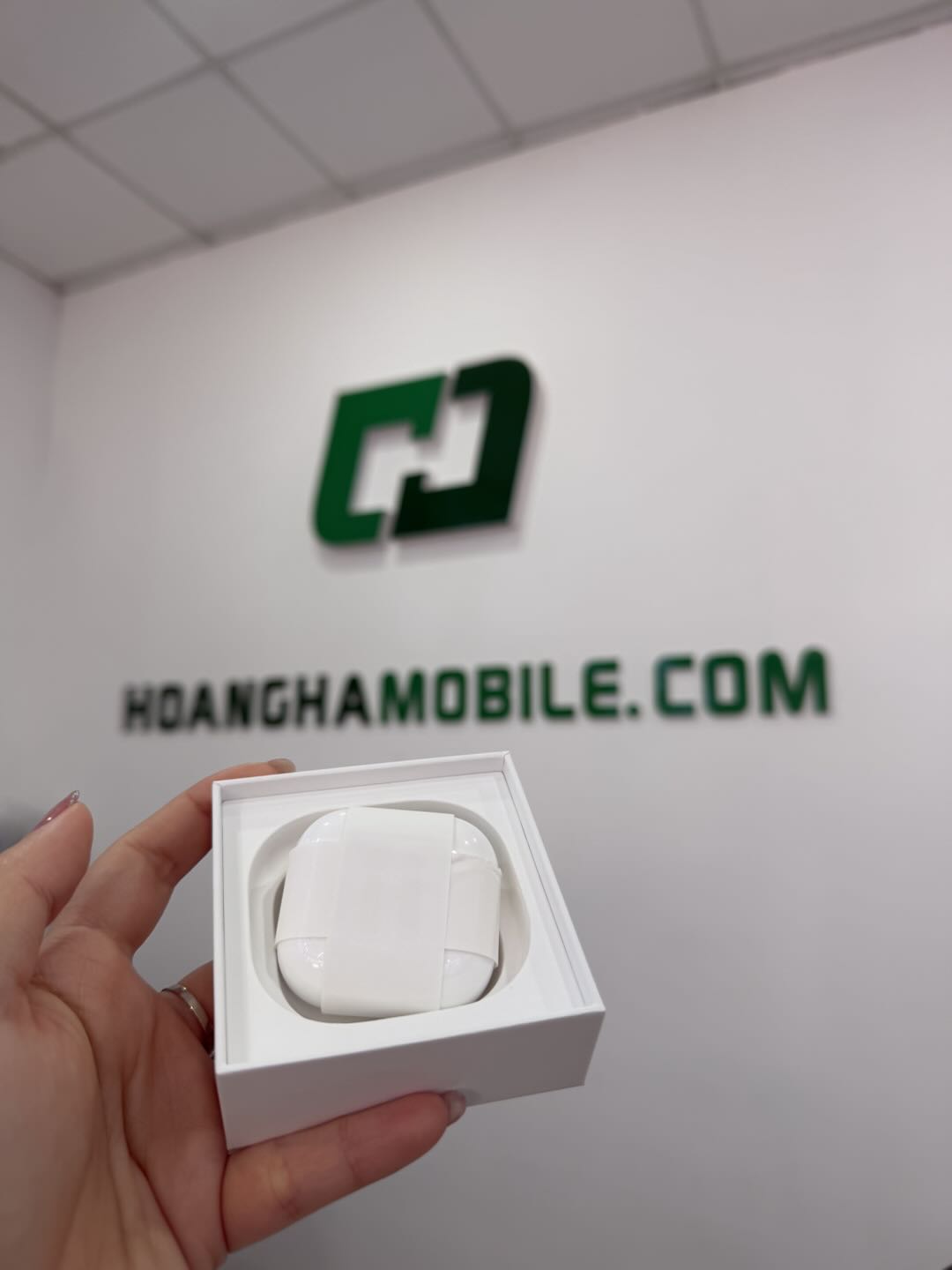 Tai nghe Bluetooth Apple AirPods 4 - MXP63ZP/A - SCYX2H4N9D5 - MXP63ZP