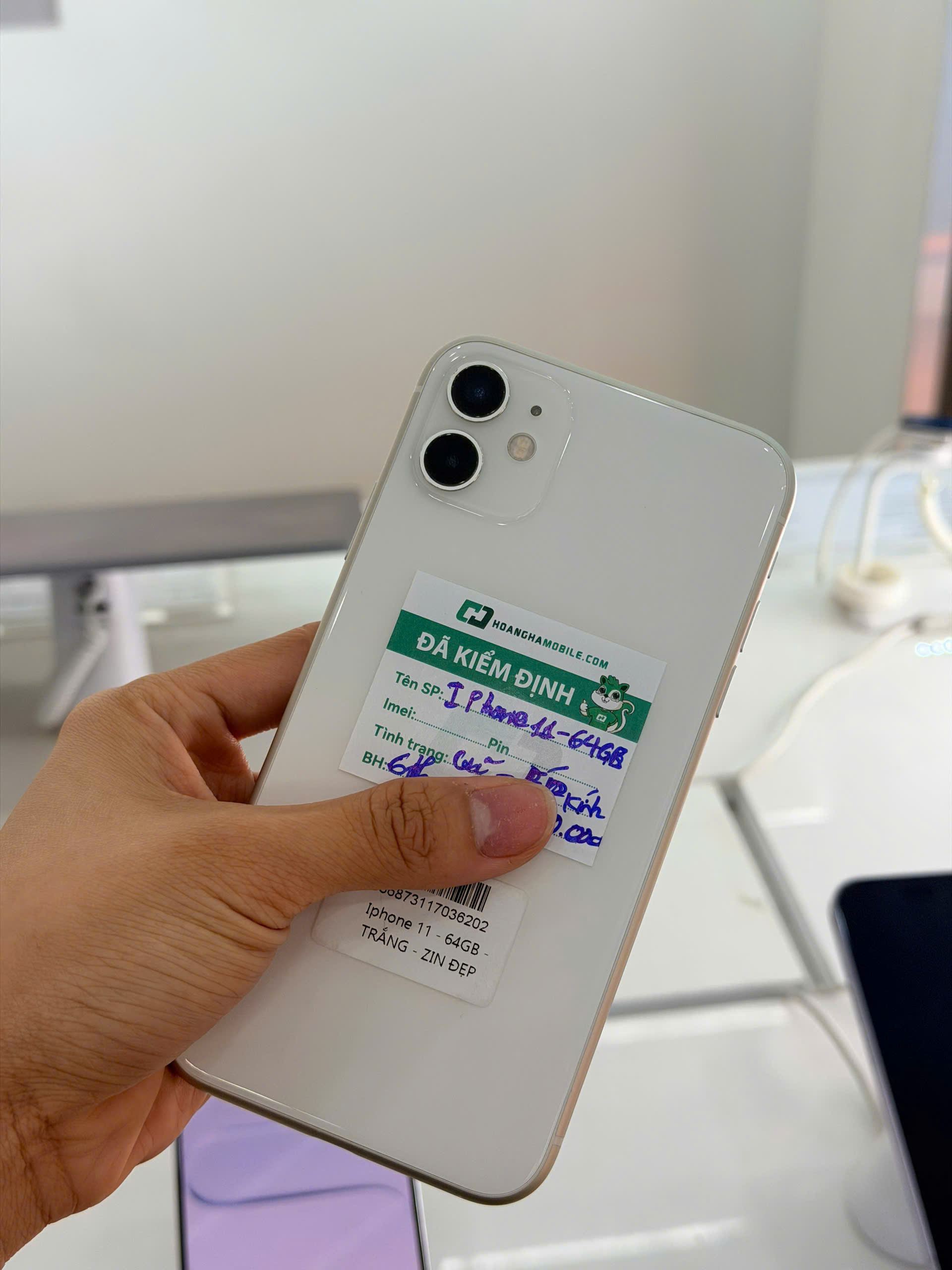 Iphone 11 64GB Cũ - White - 356873117036202 - IC1164W