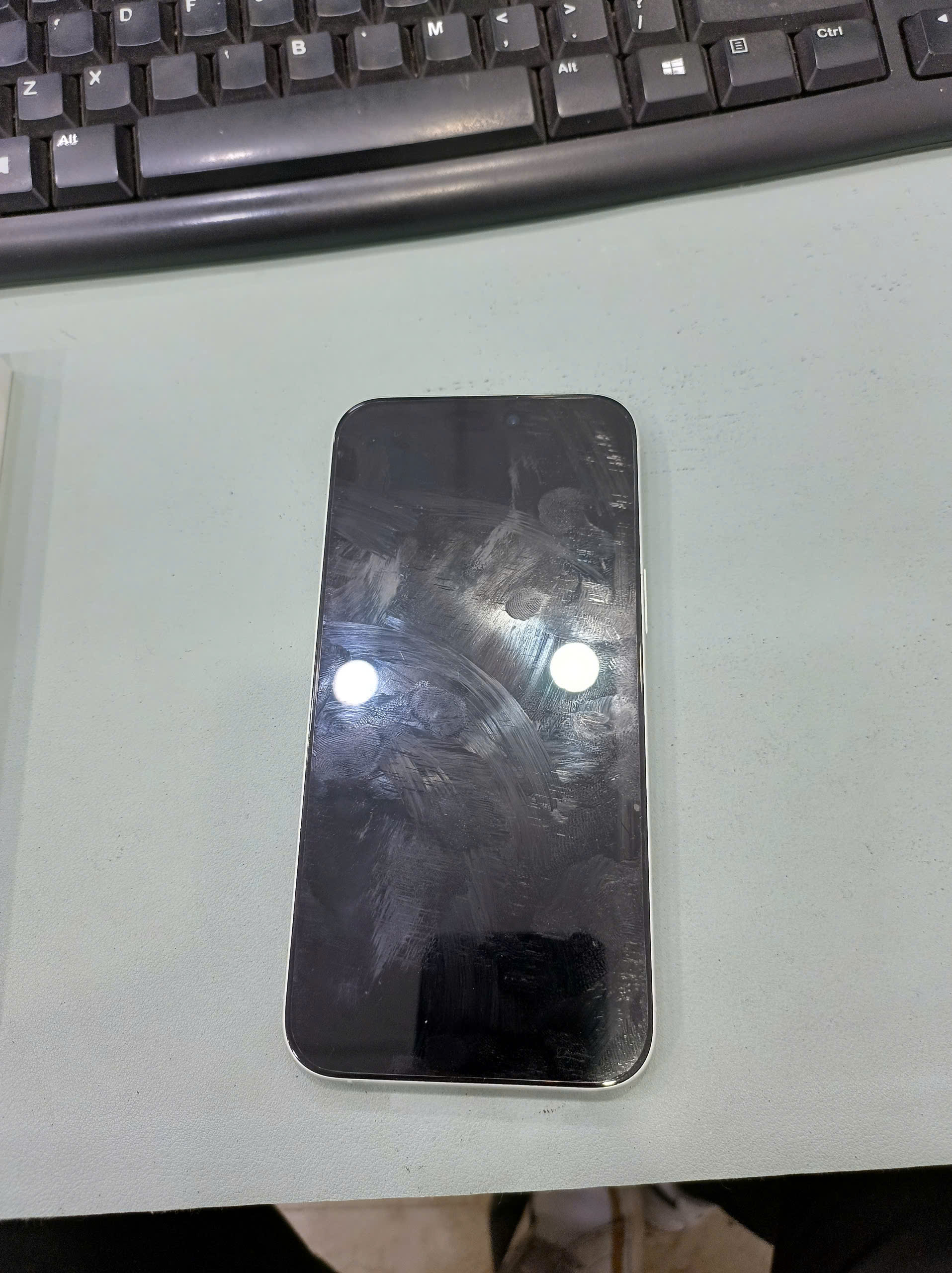 ĐTDĐ Apple iPhone 16 Plus 128GB White