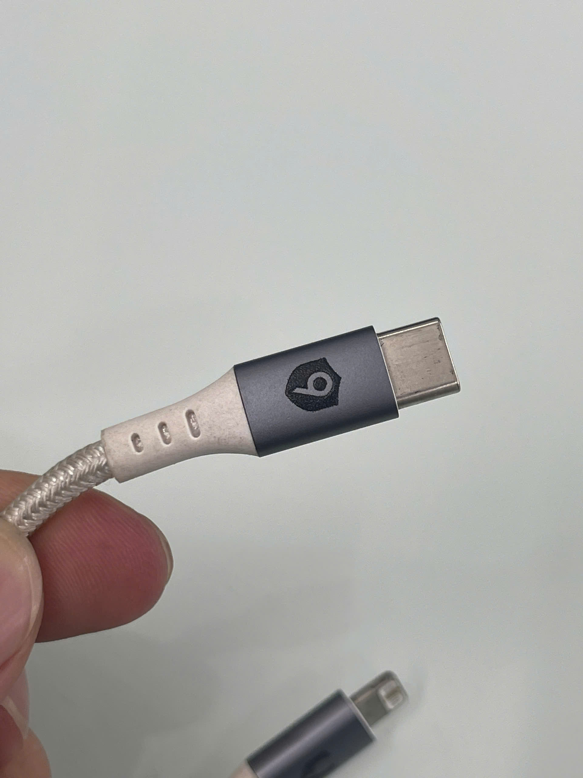 Cáp 9FIT USB-C to Lightning 1M White - 9FCA002W - C241000008564 - 9FCA002W