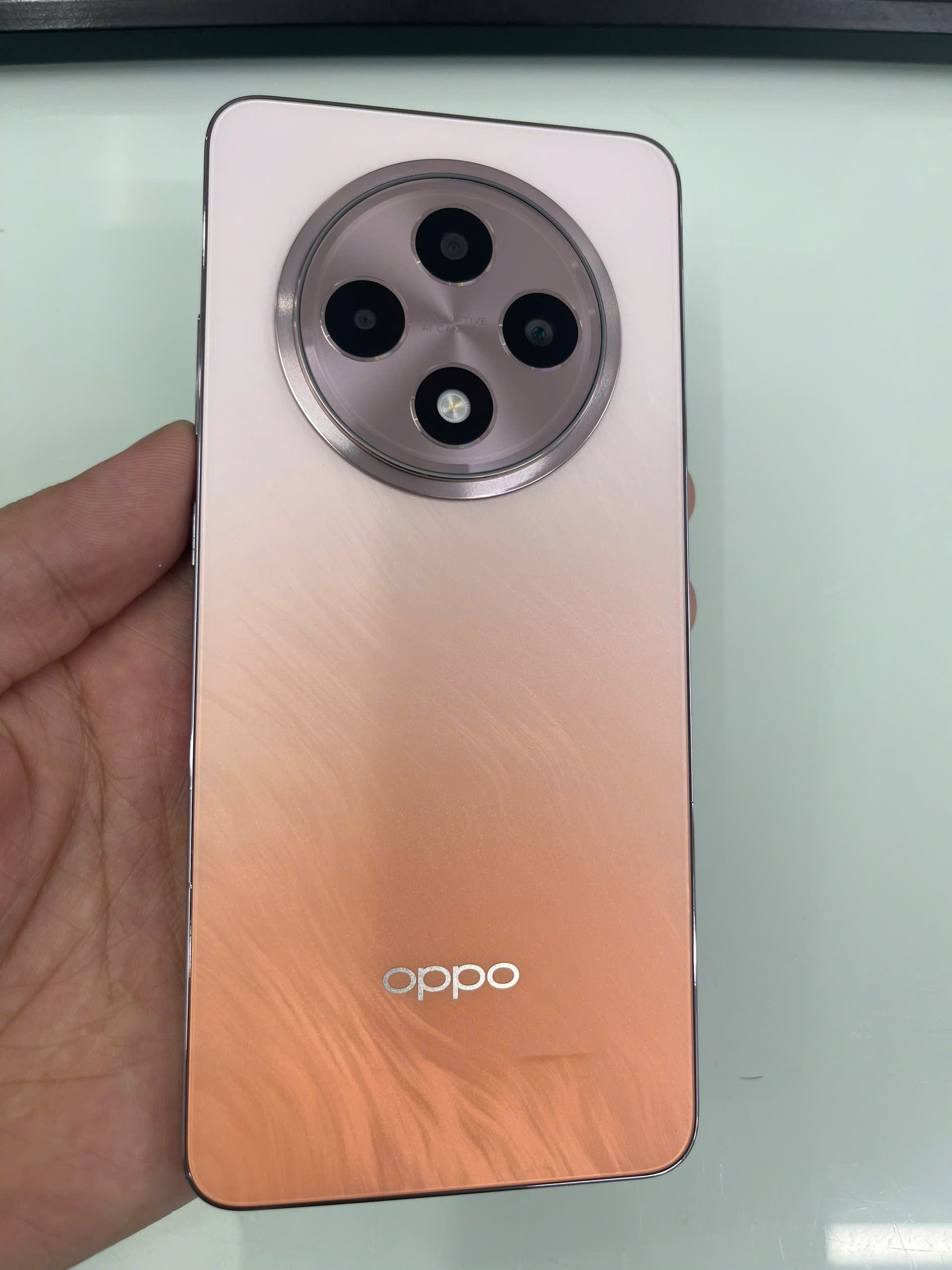 Điện thoại di động OPPO CPH2637 - Reno12 F 5G 8GB, TN