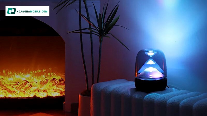 Loa Aura Studio 5 tái tạo âm thanh trong trẻo. Loa Aura Studio 5 tái tạo âm thanh trong trẻo.