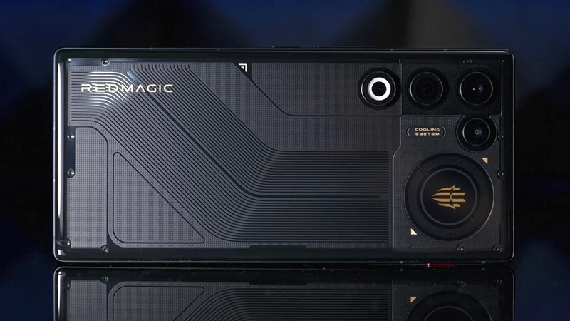 Thiết bị chuyên nghiệp phục vụ tác vụ gaming. Thiết bị chuyên nghiệp phục vụ tác vụ gaming.