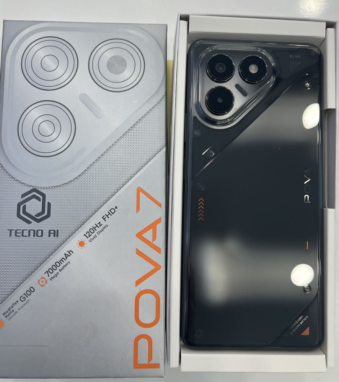 Điện thoại di động Tecno LJ6 (Tecno Pova 7) 256+8, màu Đen Siêu Bền - 359445280651930 - LJ68256DN