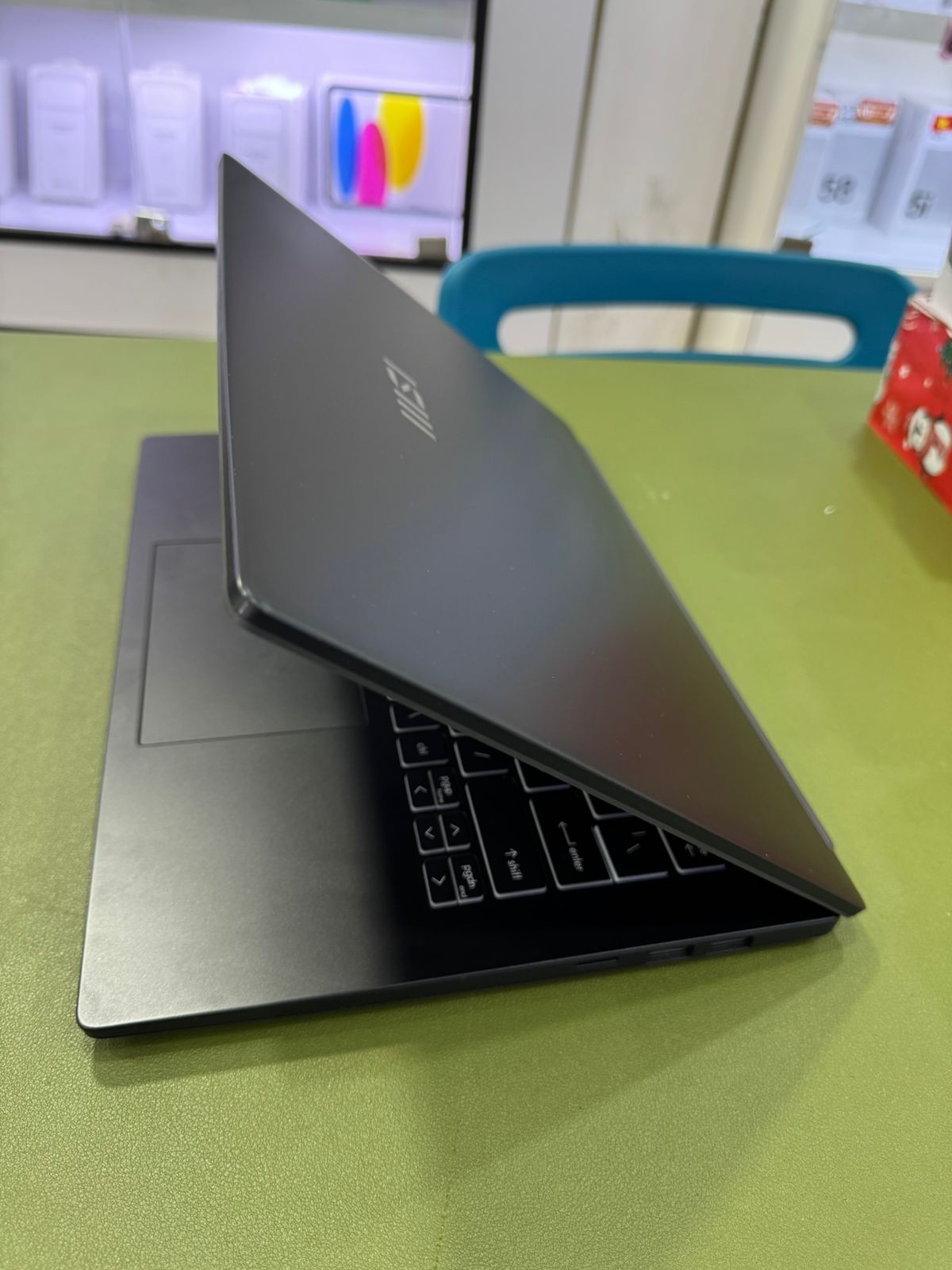 Máy tính xách tay MSI Modern 14 C11M-011VN, i3-1115G4/8GB/512GB/14FHD/Win11/Black - K2209N0025489 - C11M011VN - Cũ