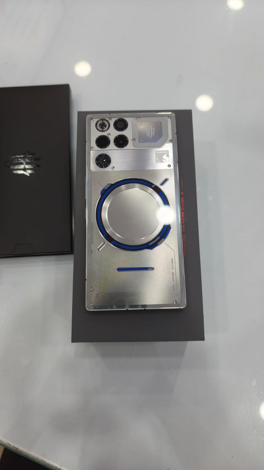 Điện thoại Gaming REDMAGIC 11 PRO 16GB/512GB Cũ