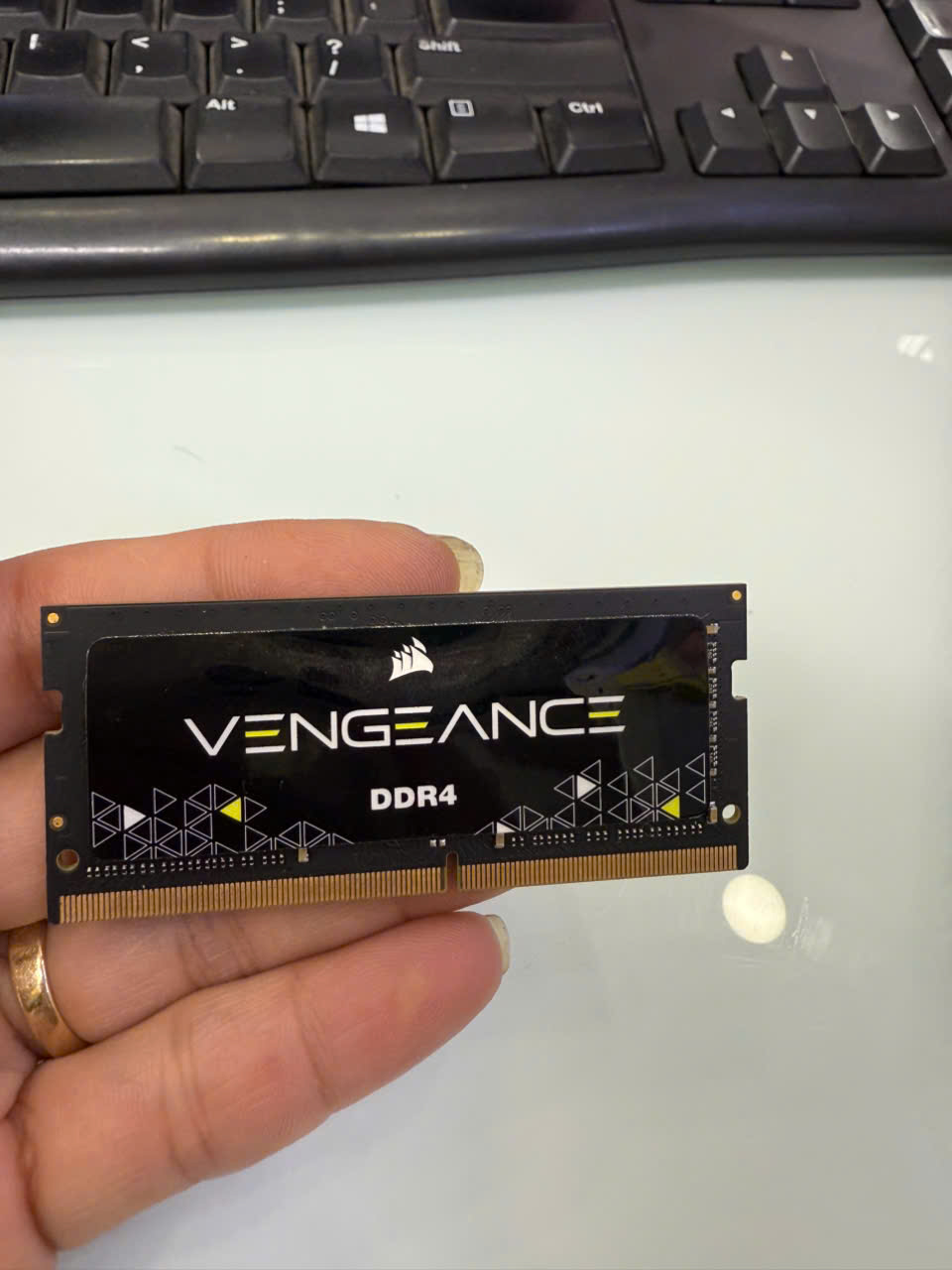 Ram Laptop Corsair Vengeance (CMSX8GX4M1A3200C22) 8GB (1x8GB) DDR4 3200MHz  Cũ