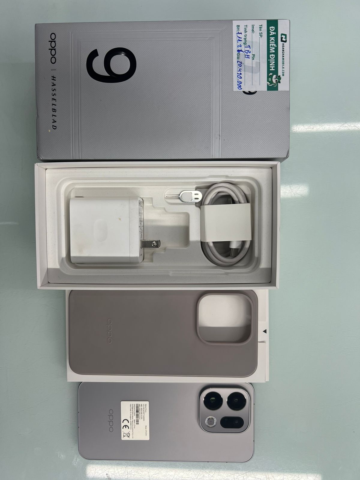 Điện thoại di động OPPO CPH2797-12GB+256GB - Find X9 12GB+256GB Titan