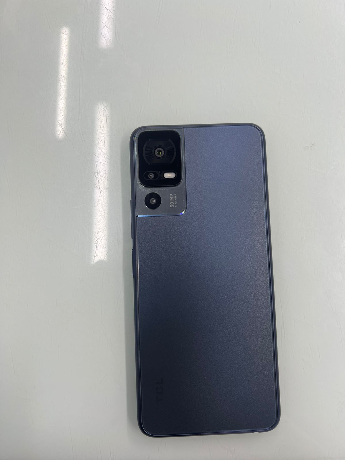 Điện thoại di động TCL 40SE T610K (4+128GB) - (Dark Gray) T610K-2ALCVN12