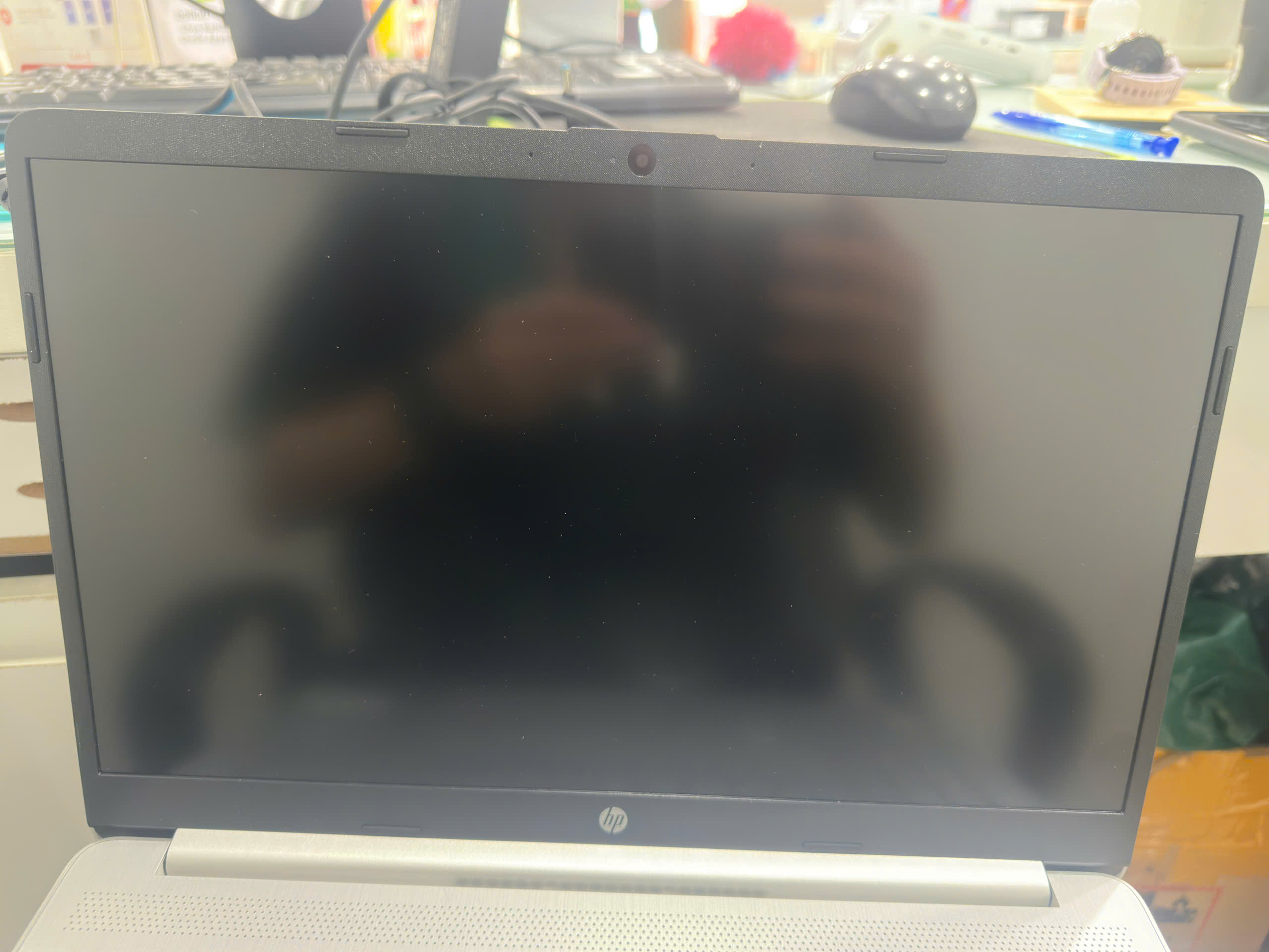 Máy tính xách tay HP 15s-fq5159TU-7C0S0PA, Core i7-1255U,8GB RAM,256GB SSD,Intel Graphics,15.6FHD,Webcam,3 Cell,Wlan ac+BT,Win11