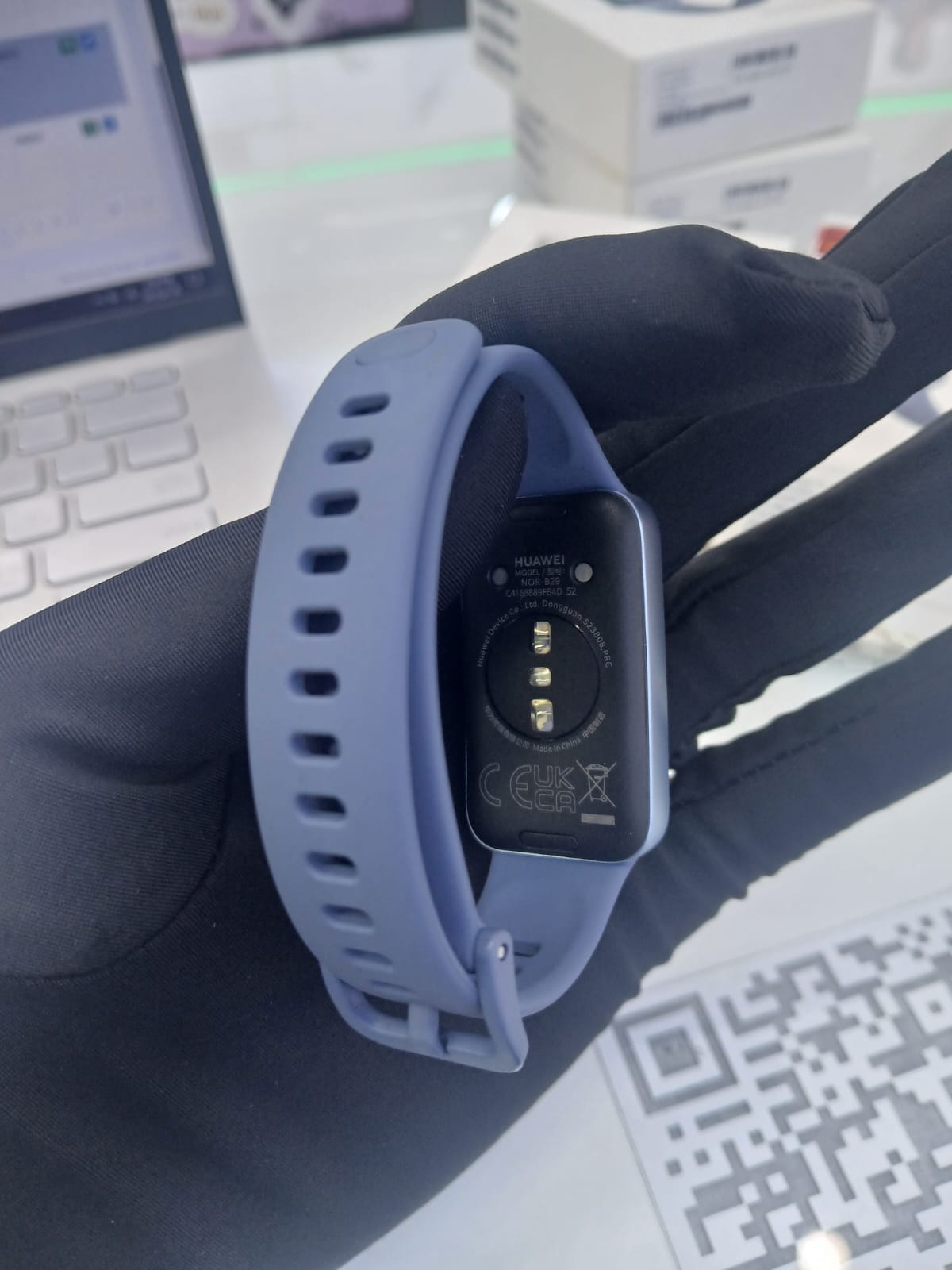 VÒNG ĐEO TAY THÔNG MINH(BAND)HUAWEI NOR-B29 Band 10/XANH LAM/ADU DEMO