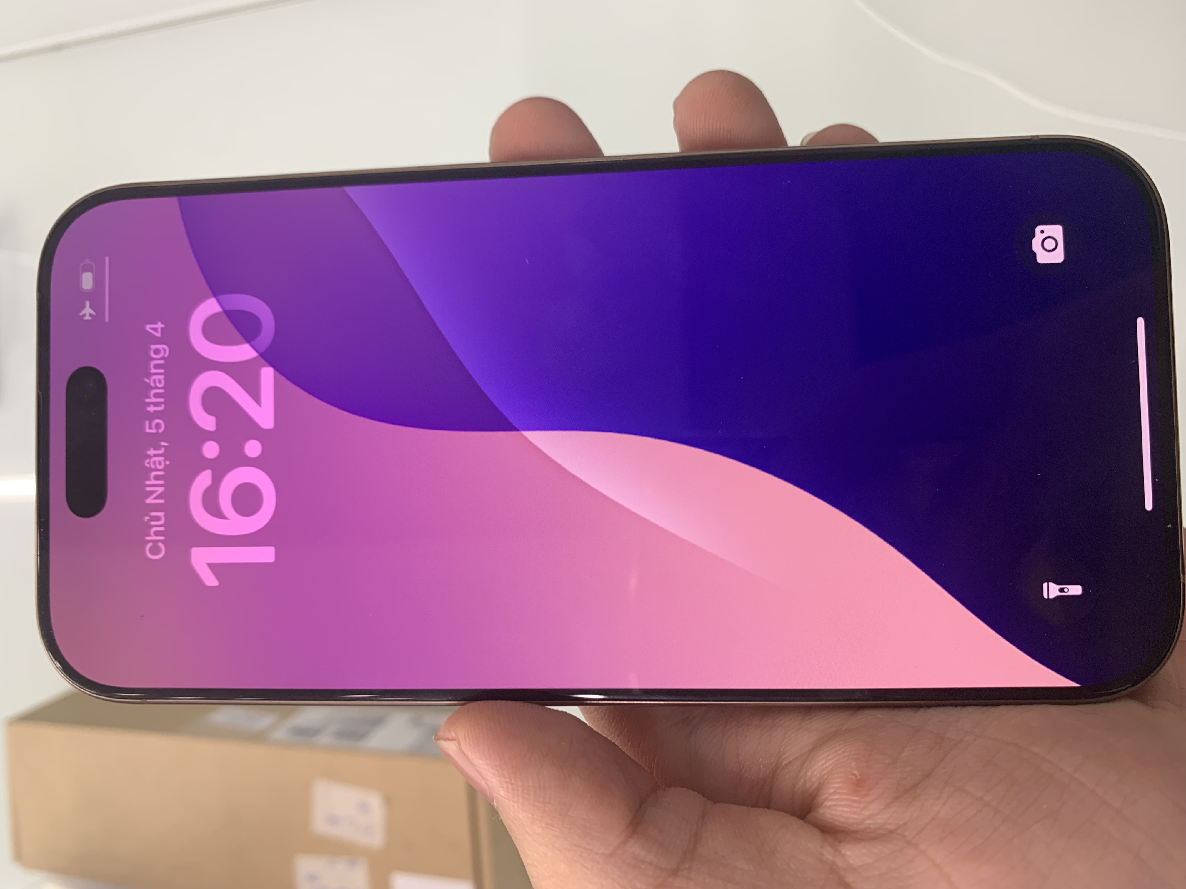 ĐTDĐ Apple iPhone 16 Pro 128GB Desert Titanium_MYNF3VN/A