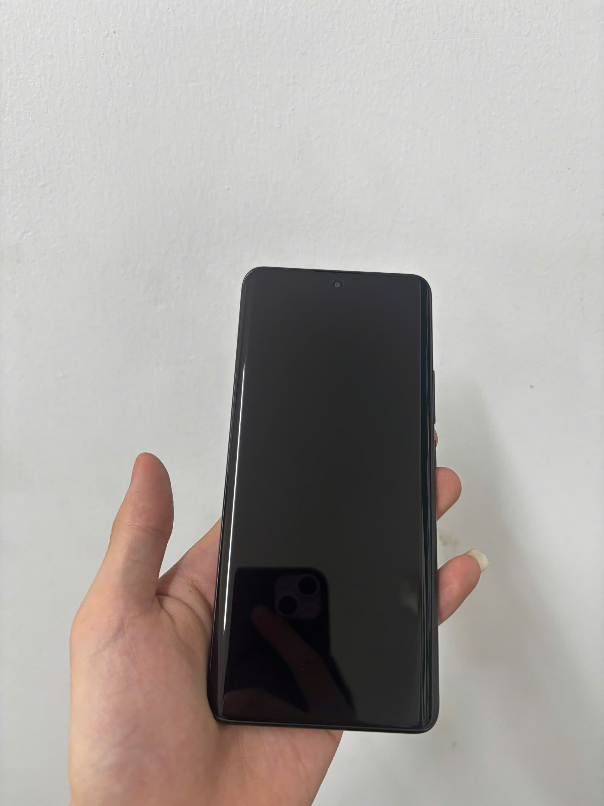 ĐIỆN THOẠI DI ĐỘNG (TEL) REDMI NOTE 14 PRO+ 5G 6.67/SNAP 7S GEN3/8G/256G/200+8+2MP/20MP/5110mAh (24115RA8EG)/ĐEN (6932554431013)