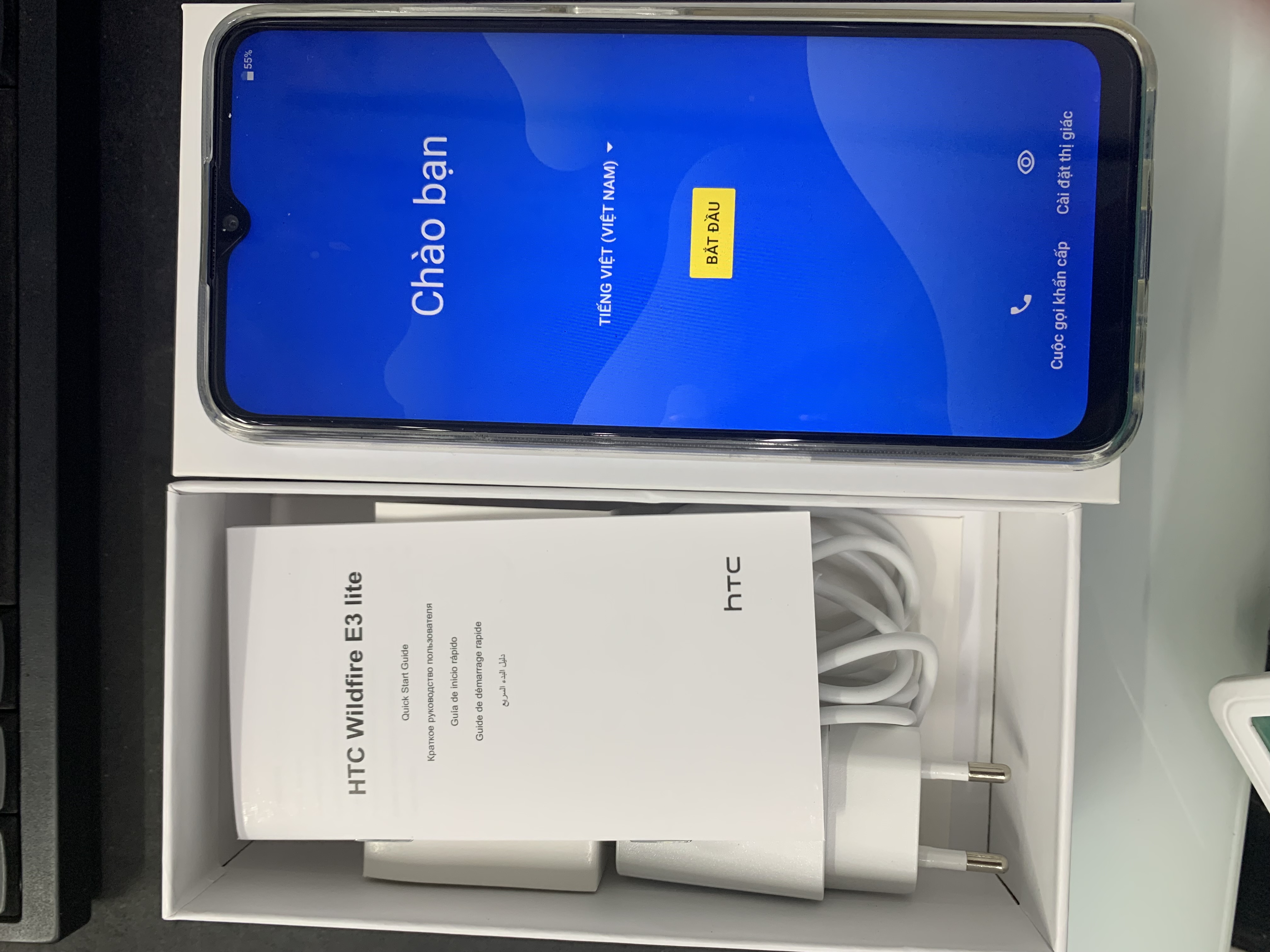 Điện thoại di động HTC Wildfire E3 lite (4GB/64GB) - Xanh (Blue)