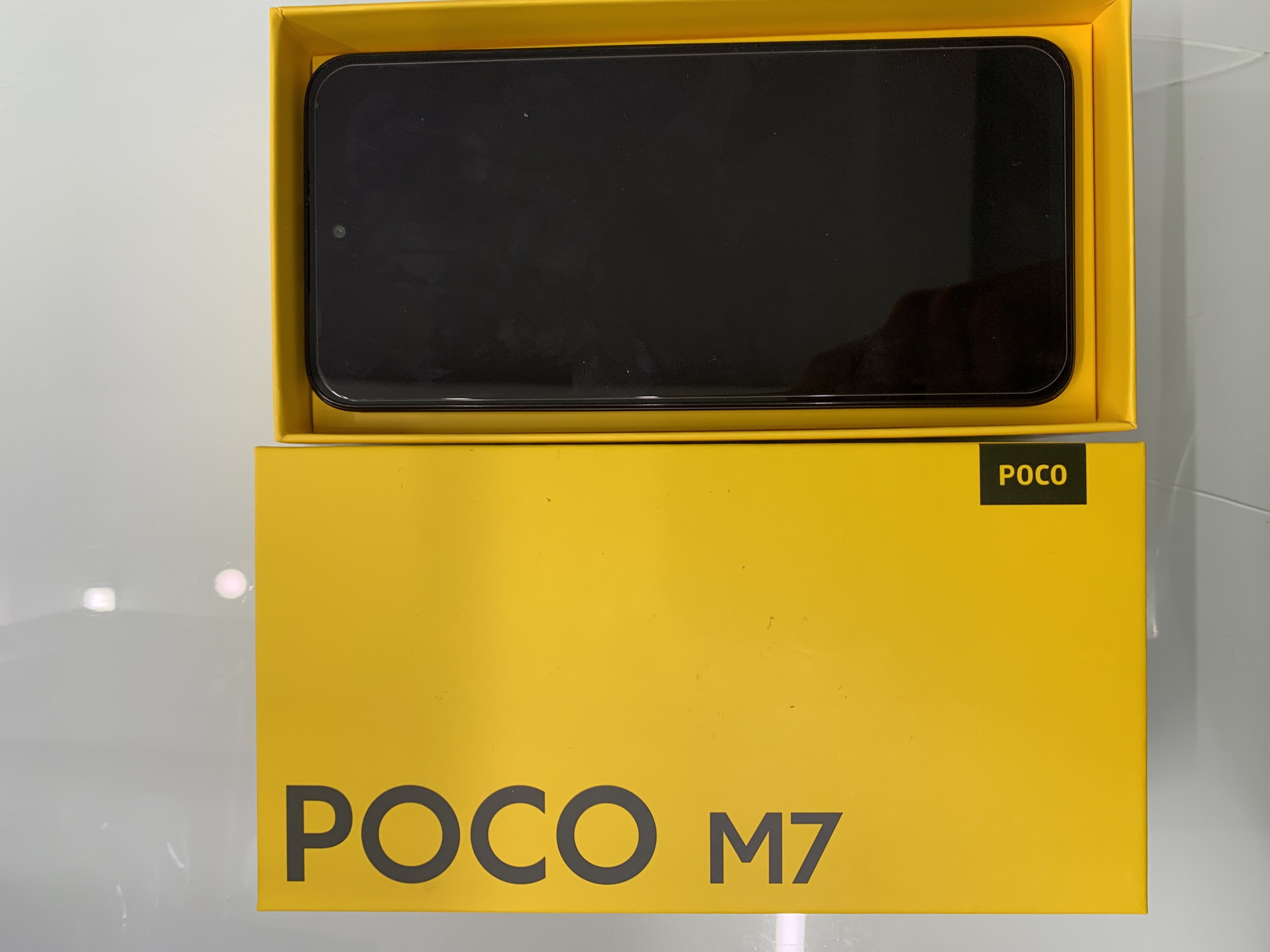 ĐIỆN THOẠI DI ĐỘNG (TEL) POCO M7 6.9"/SNAP 685/6G/128G/50MP+QVGA/8MP/7000mAh (25062PC34G)/ĐEN