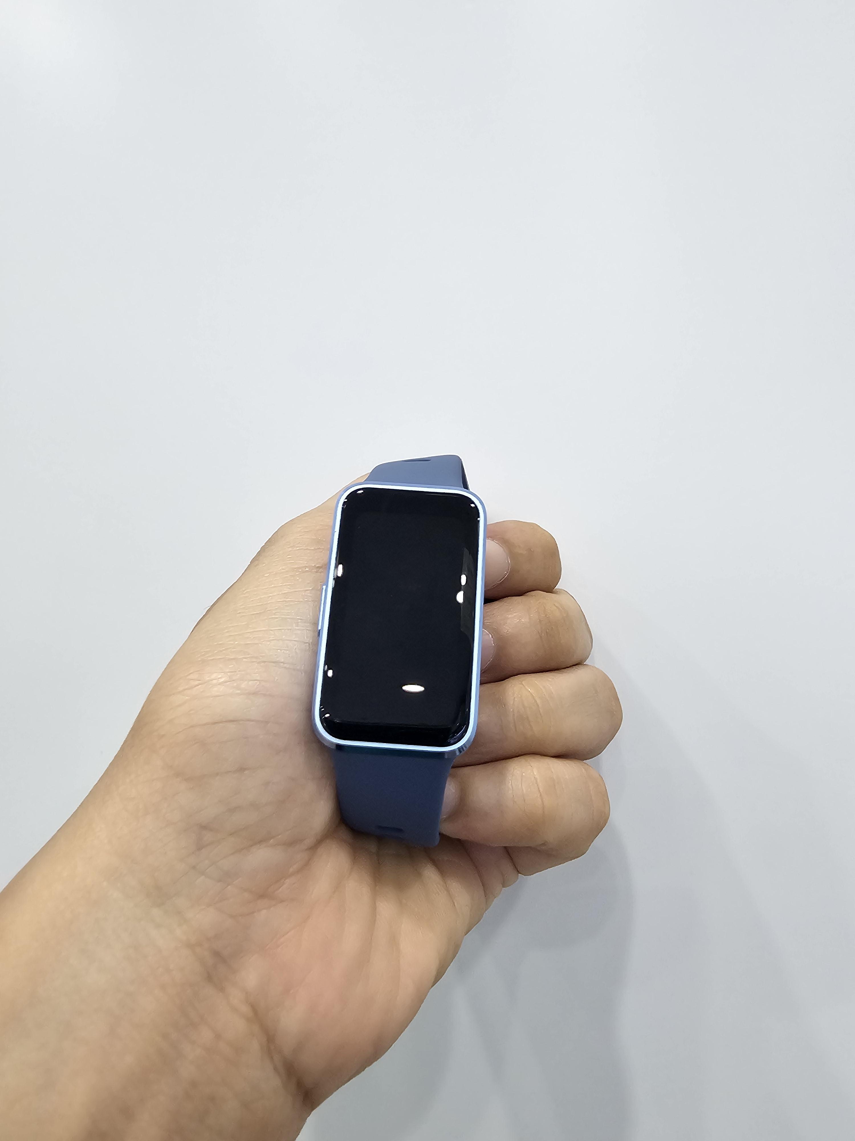 VÒNG ĐEO TAY THÔNG MINH(BAND)HUAWEI NOR-B29 Band 10/XANH LAM