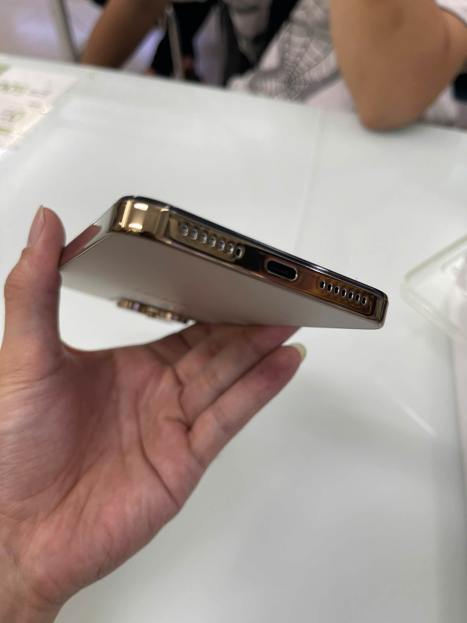 Điện thoại di động INOI Note 13s 8+256GB, màu Vàng (Gold) - 356391350098375