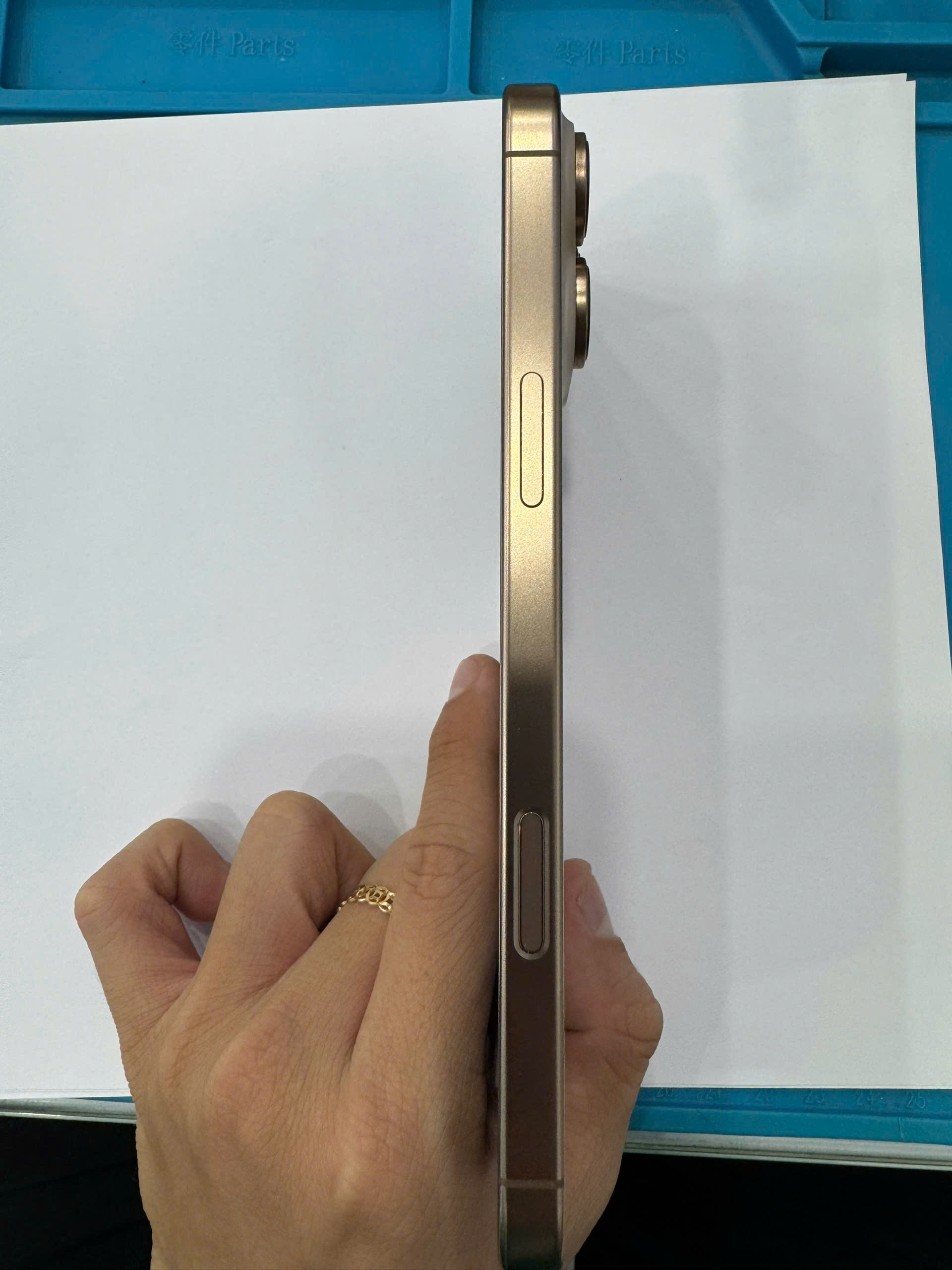 ĐTDĐ Apple iPhone 16 Pro Max 256GB Desert Titanium_MYWX3VN/A - 351613324734404 - MYWX3VN