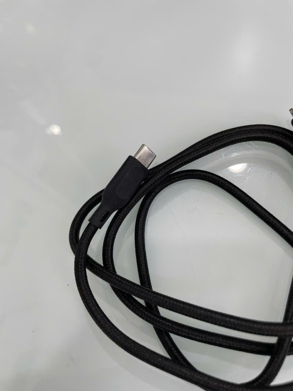 Cáp USB-C to Lightning Mophie Essential 1M - Black (409912244) - 903525M57612