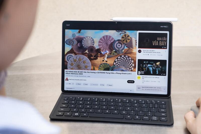 HUAWEI MatePad 11.5 S 2026 chạy trên HarmonyOS 4.3, mang đến giao diện mượt mà, trực quan và tối ưu tốt