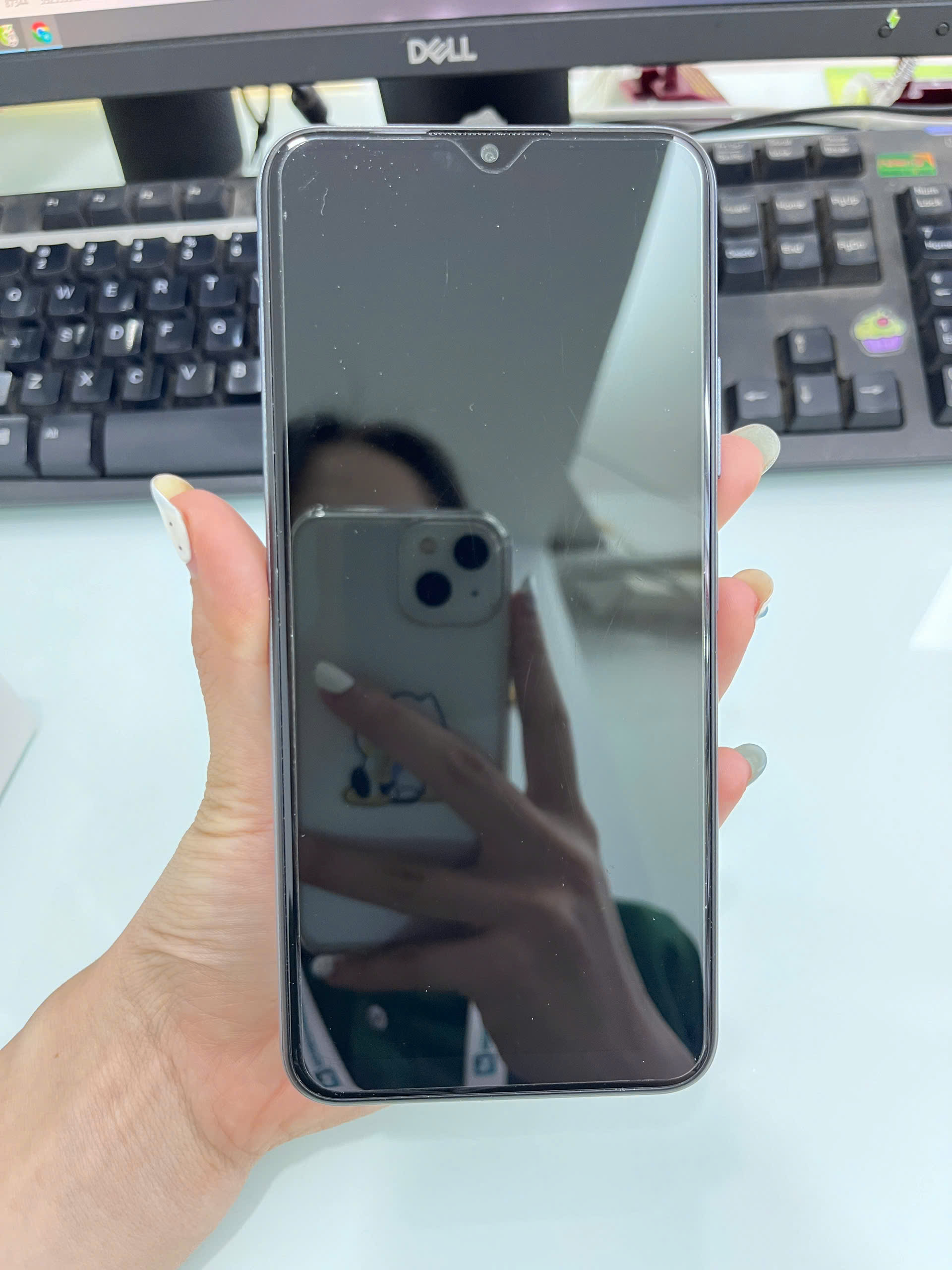 Điện thoại di động thương hiệu HTC Model Wildfire E5 Plus màu Xám (Grey)