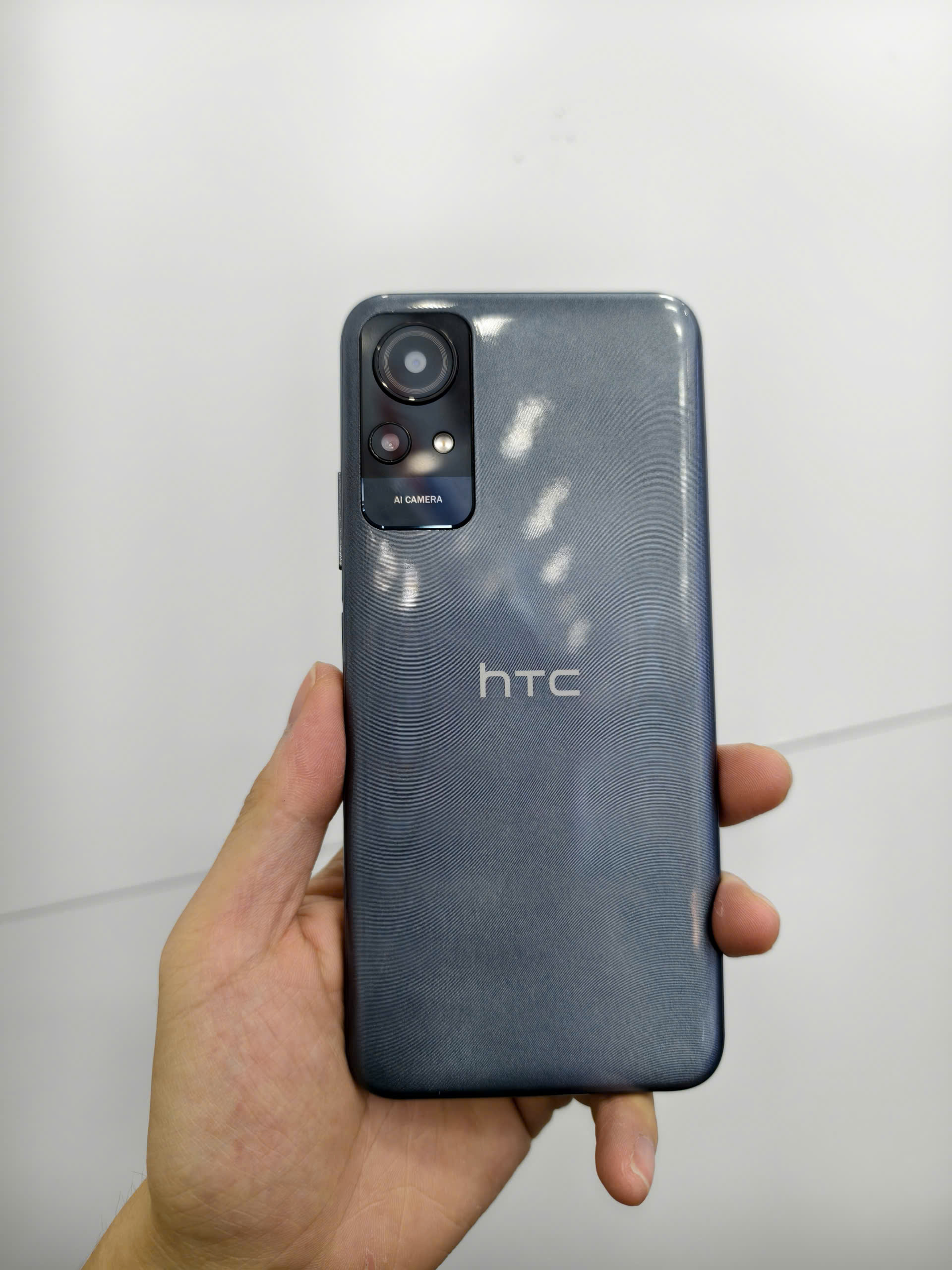 Điện thoại di động HTC Wildfire E3 lite (4GB/64GB) - Ghi (Grey)