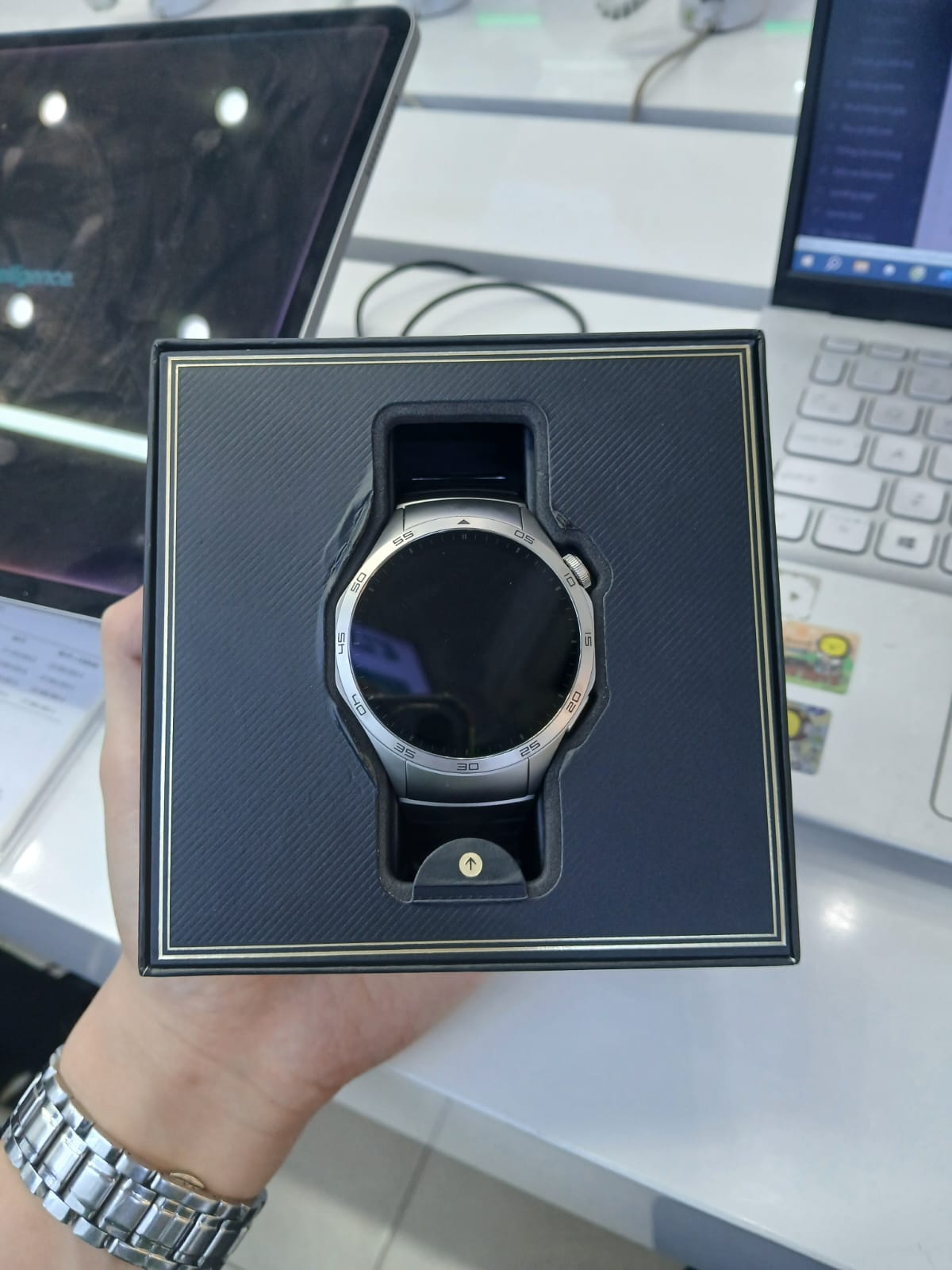 Đồng hồ thông minh HUAWEI WATCH GT4 46mm (PNX-B19)/Dây Thép/XÁM-TN