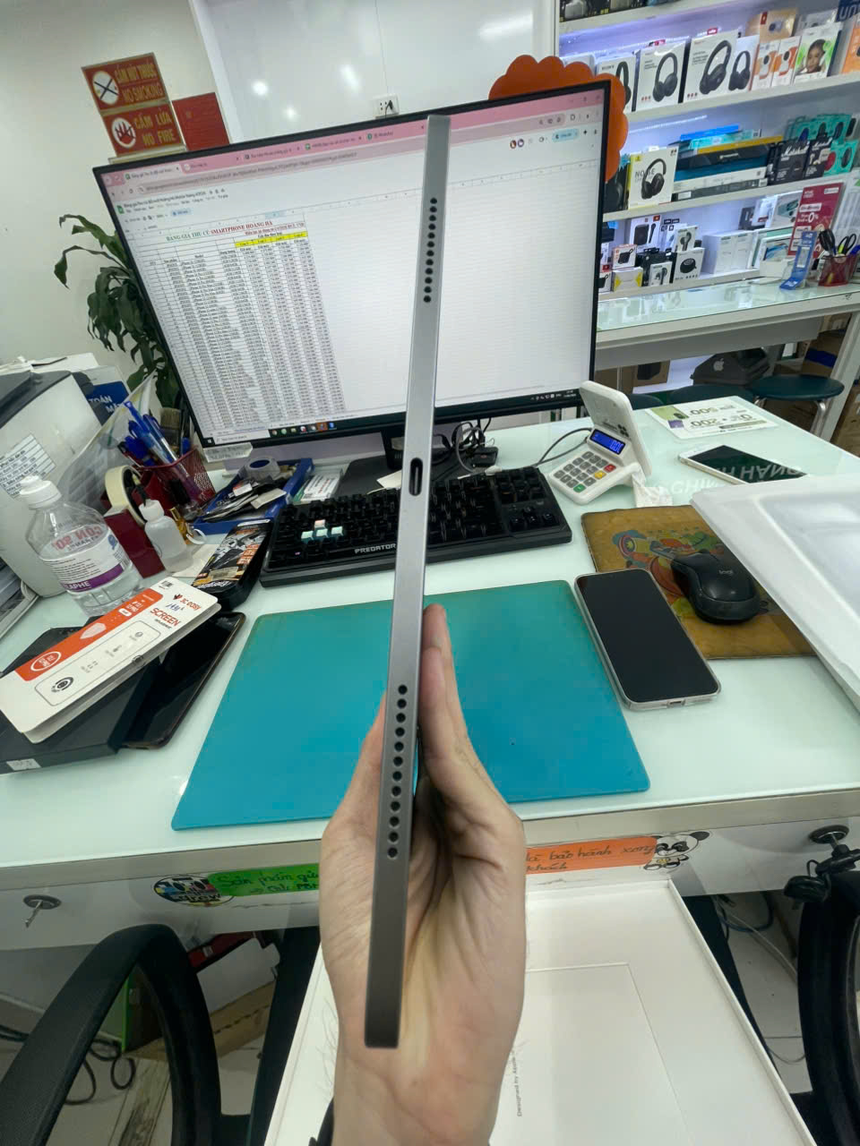 (DEMO) Apple iPad Air 7 M3 13 inch (2025) Wifi 128GB - Space Grey - 3N727ZA/A - SJQT4XGFQGL - 3N727ZA