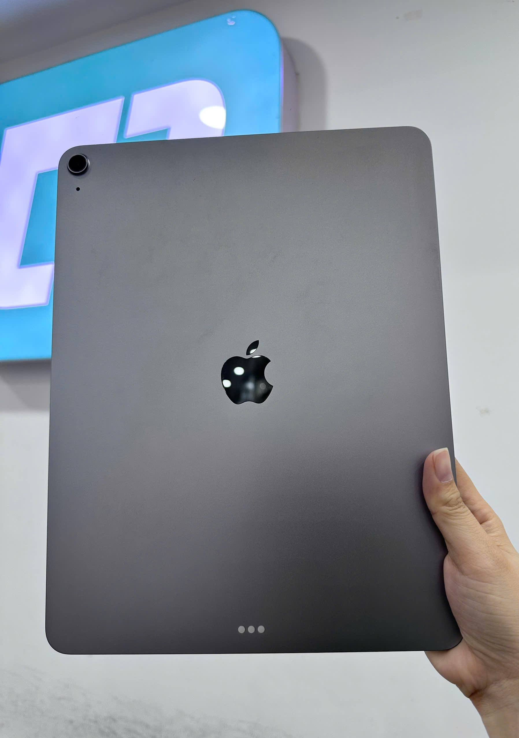 Apple iPad Air 7 M3 13 inch (2025) Wifi 128GB - Space Grey - 3N727ZA/A - DEMO - 231A CẦN THƠ