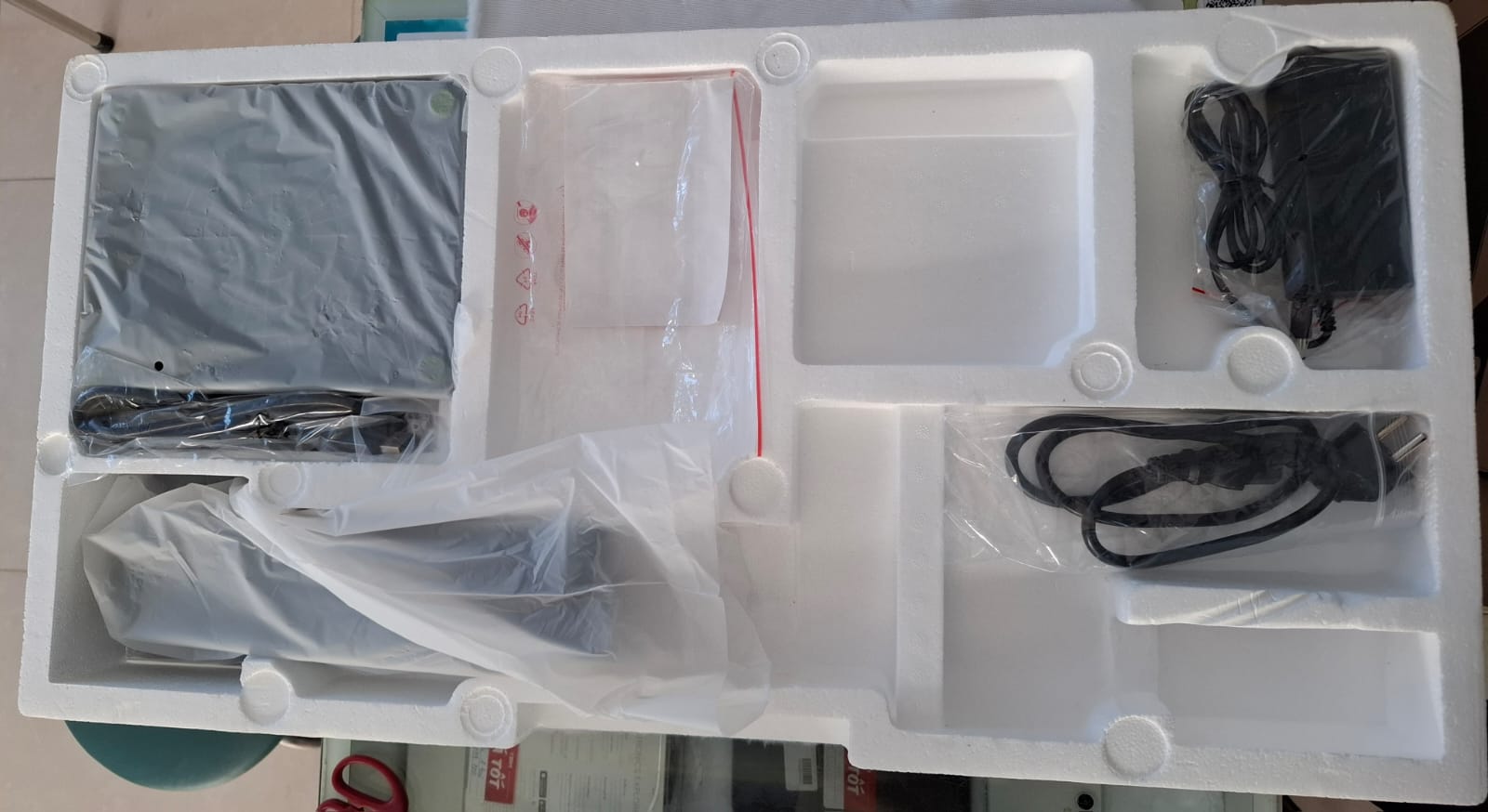  Màn hình EDRA EGM27F240P TBH