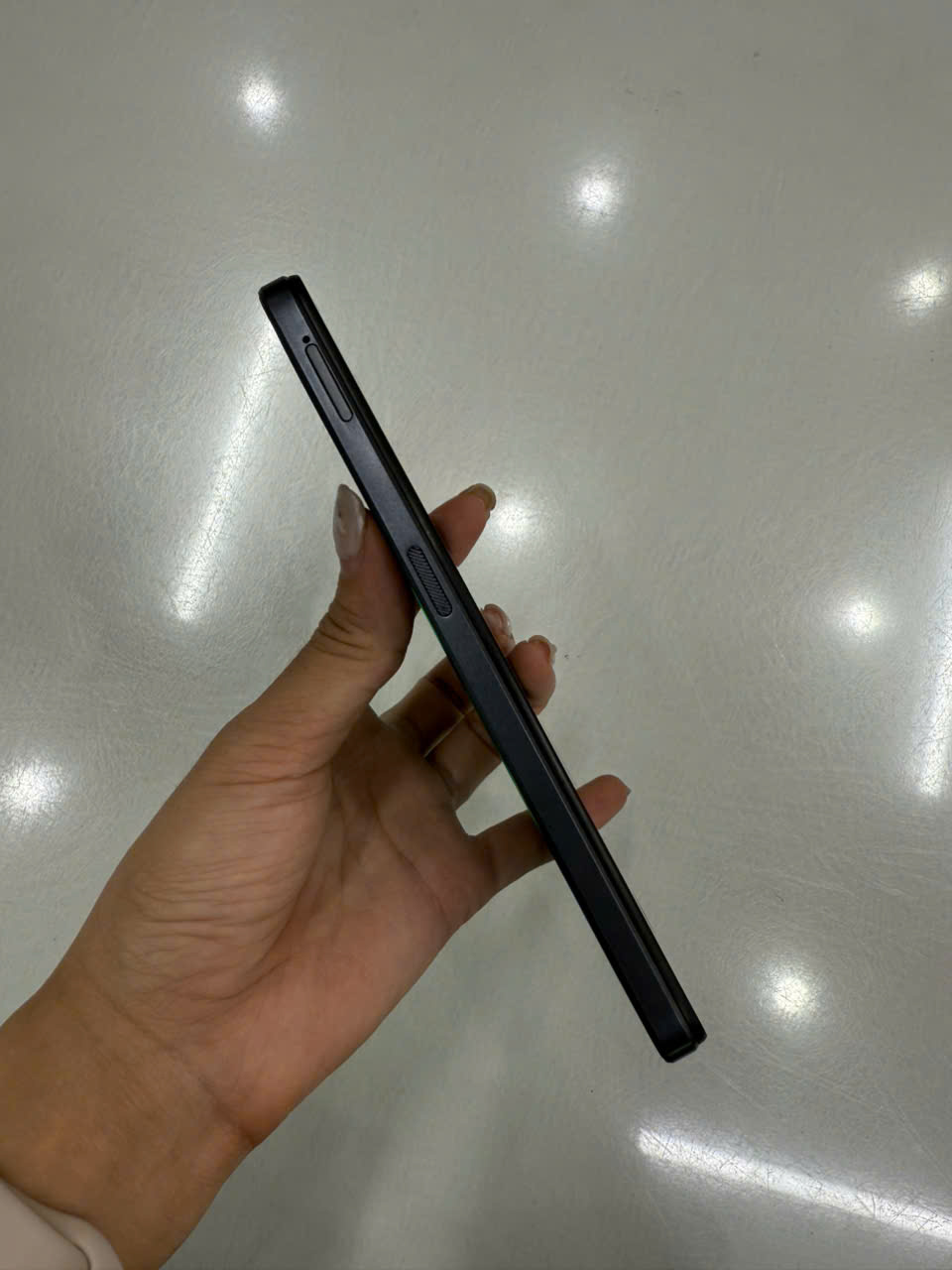 Điện thoại di động thương hiệu HTC Model Wildfire E5 Plus màu Xám (Grey) - 350594130148834 - HE5PLXM