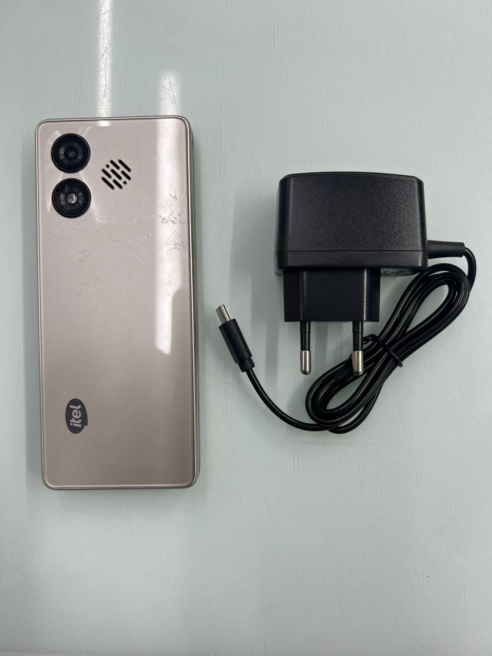 Điện thoại di động Itel it9310, màu Vàng (Gold) - 351266990827000 - IT9310GOLD