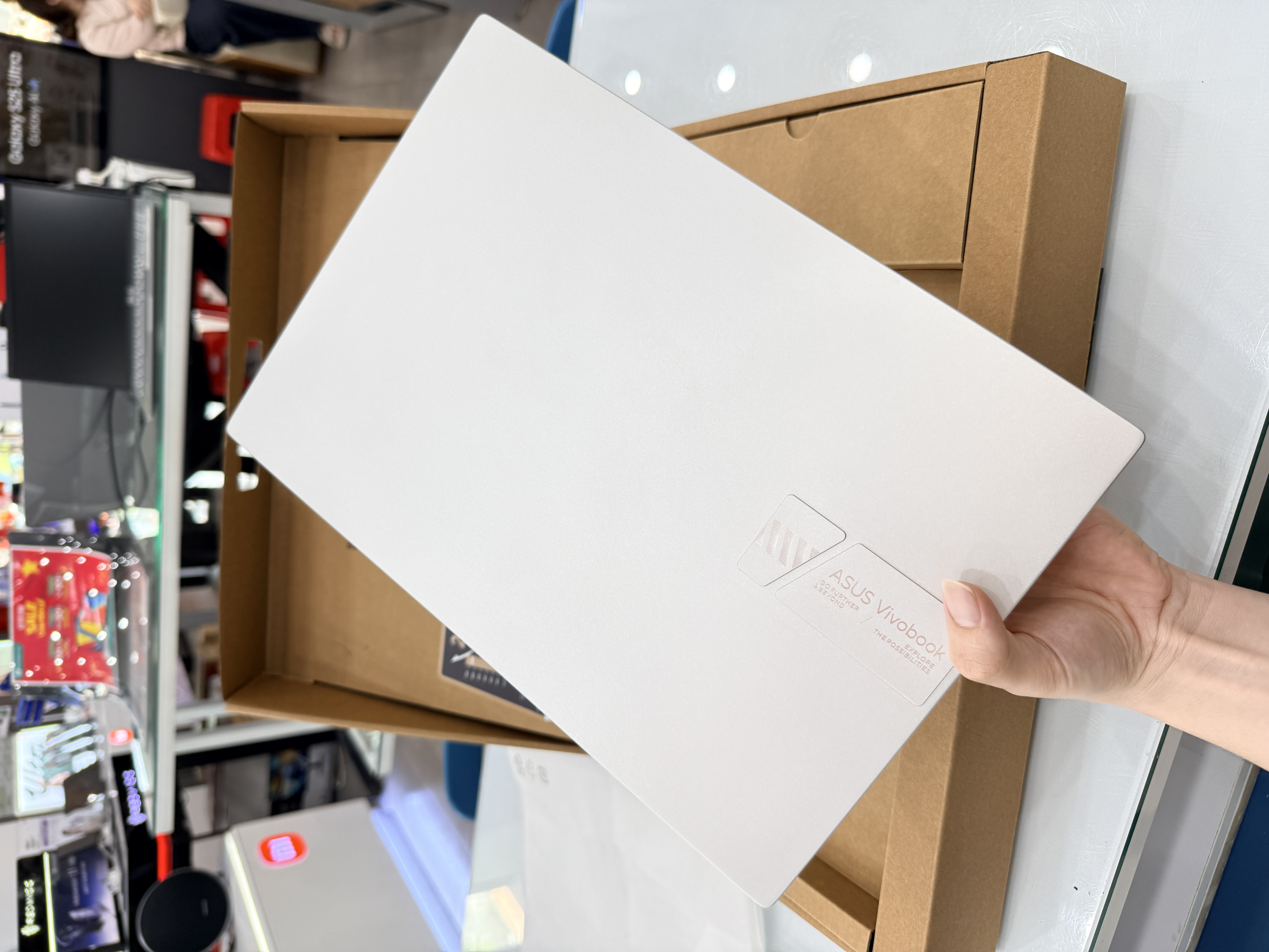 Vivobook Pro K3405VC-KM070W i9-13900H/16GB/ 512GB/14"/RTX30504GB/win11