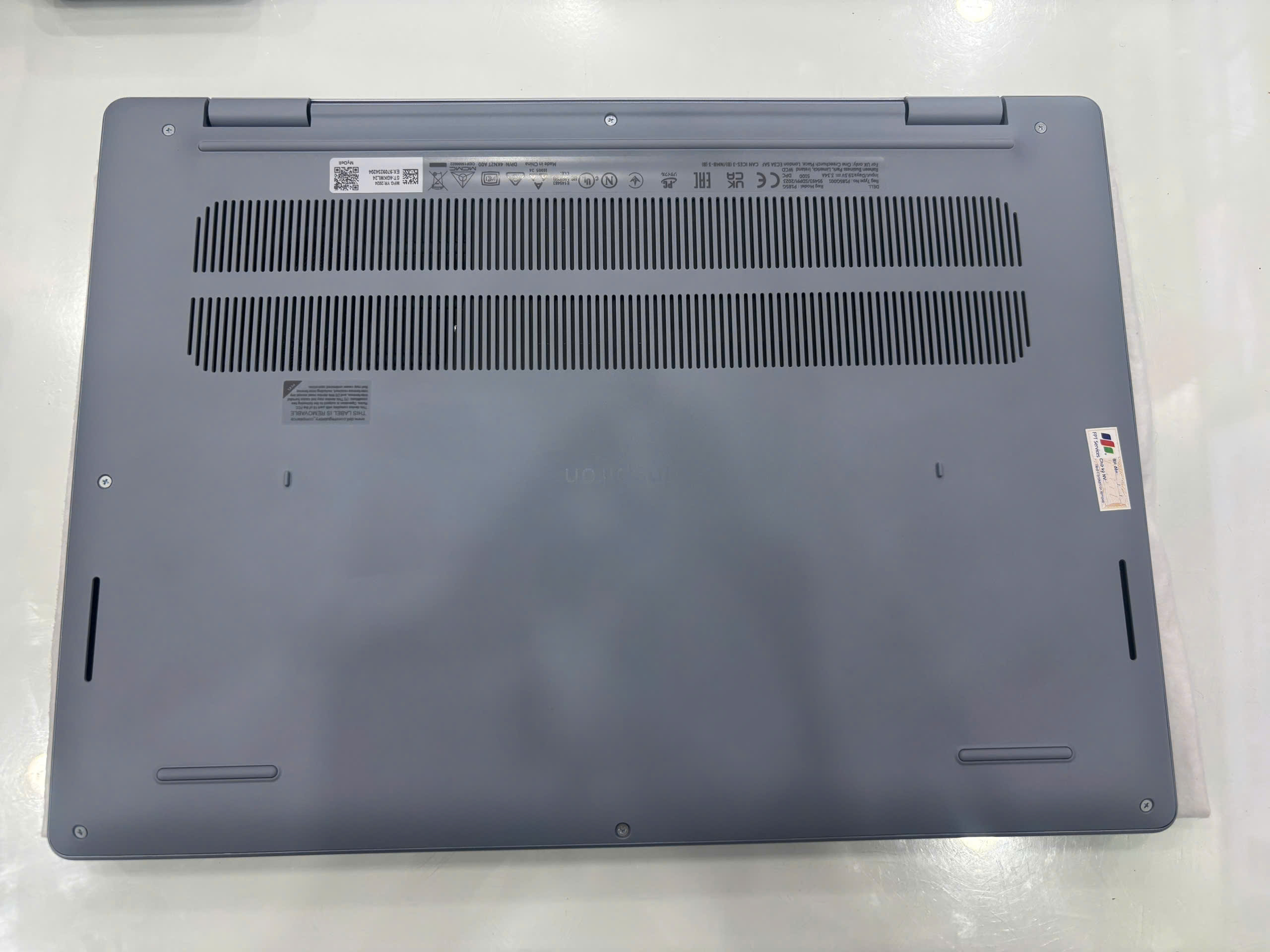 Máy tính xách tay Dell Inspiron 14 5440, Core 5-120U, 16GB, 1TB SSD, Intel Graphics, 14FHD+, 4C 54Wh, ax+BT, FP, OfficeHS21,