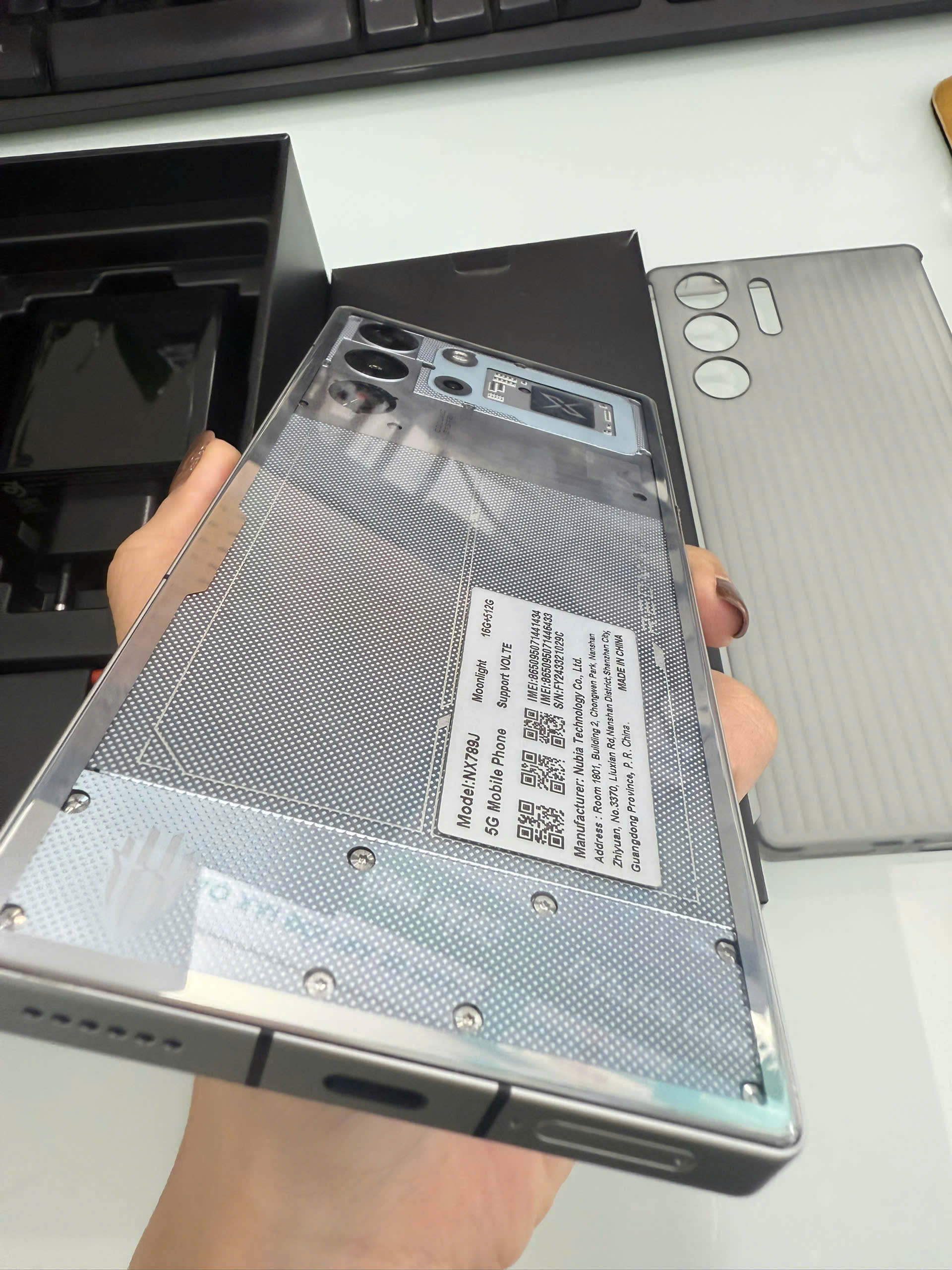 Điện thoại Gaming REDMAGIC 10 PRO 16GB/512GB Bản Quốc Tế - Bạc Ánh Trăng - Bản Trải Nghiệm