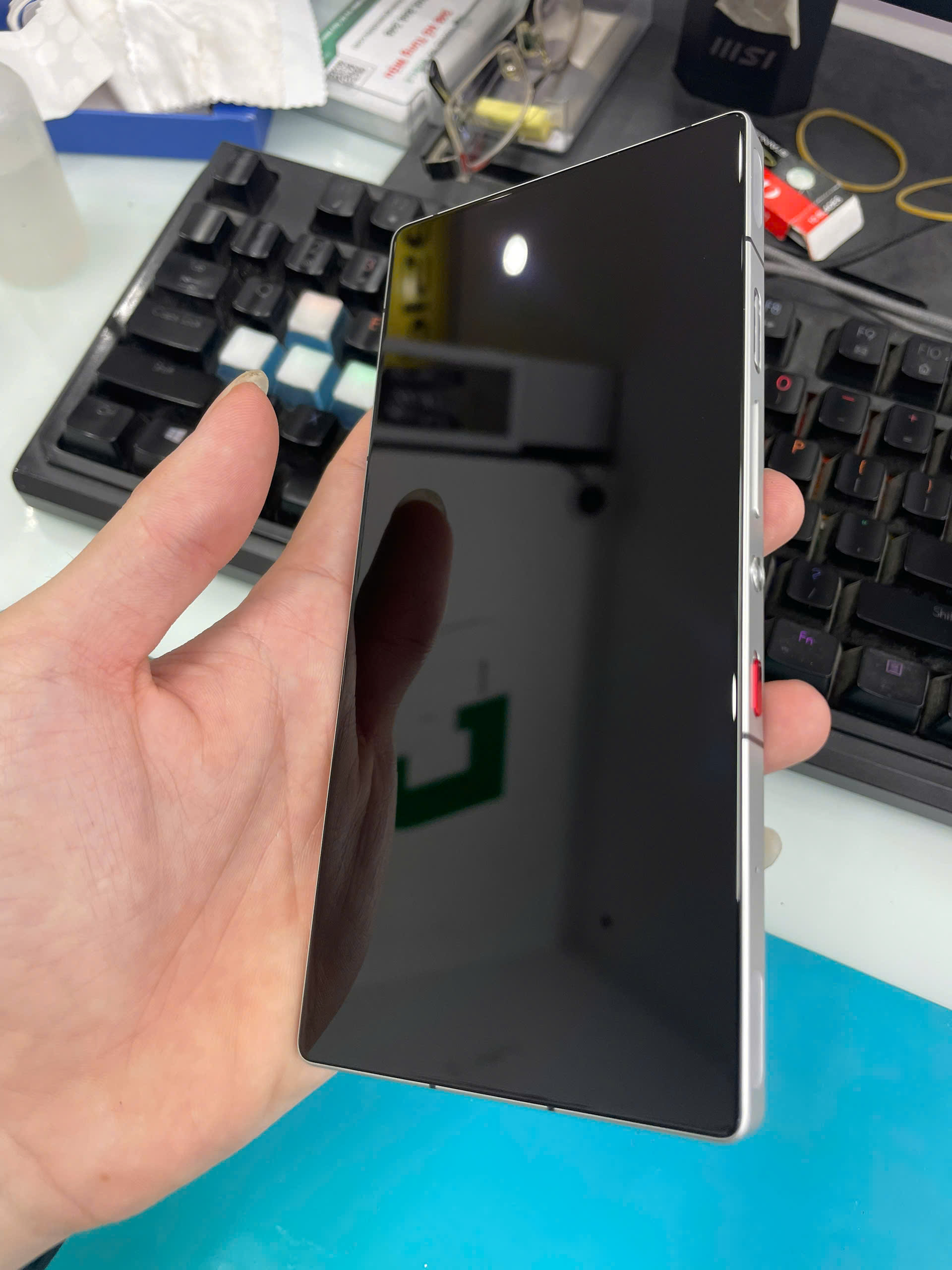 Điện thoại Gaming REDMAGIC 10 PRO 16GB/512GB Bản Quốc Tế - Bạc Ánh Trăng - Bản Trải Nghiệm