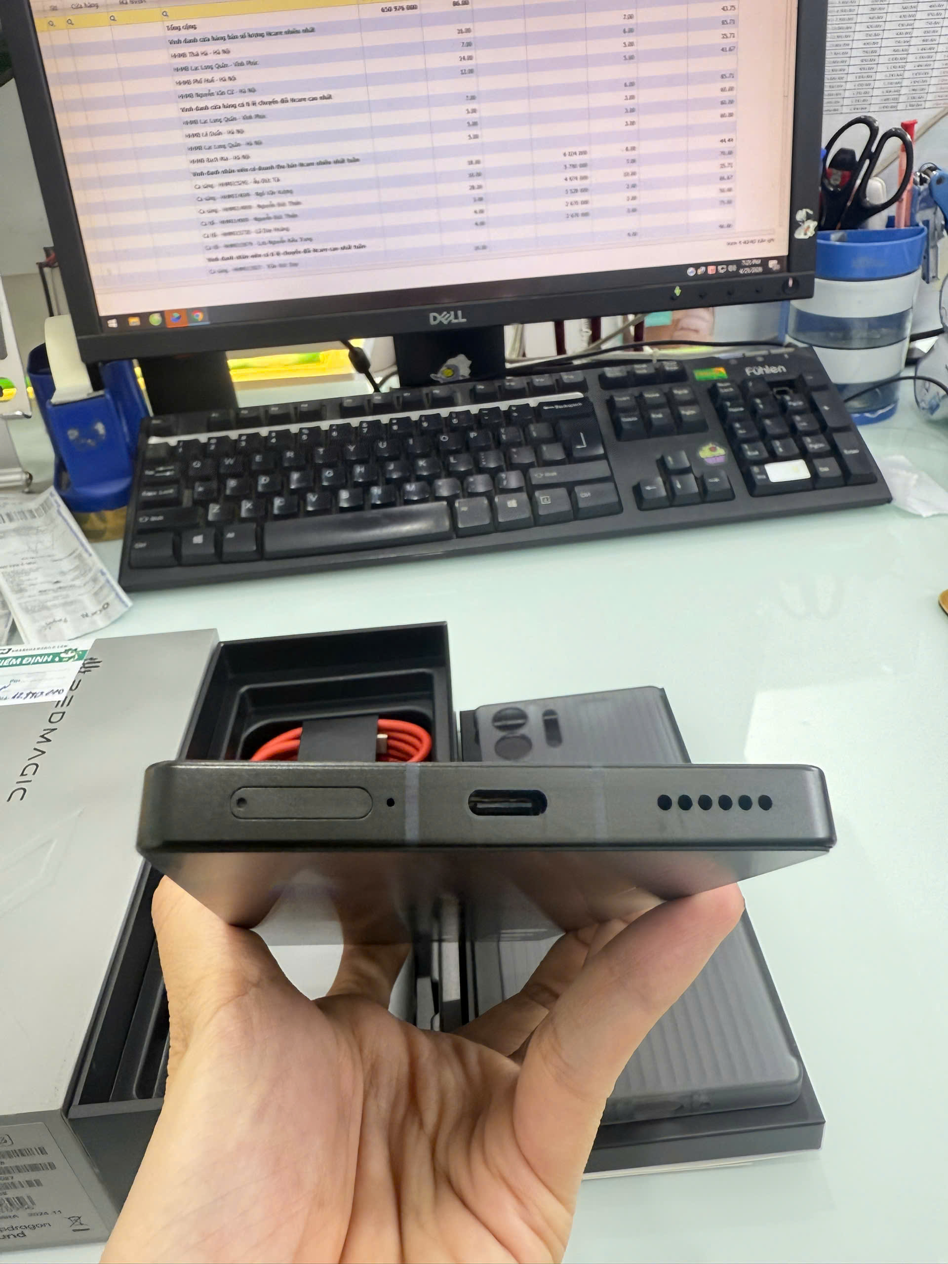 Điện thoại Gaming REDMAGIC 10 PRO 12GB/256GB Bản Quốc Tế - Đen Bóng Đêm - Máy Trải Nghiệm