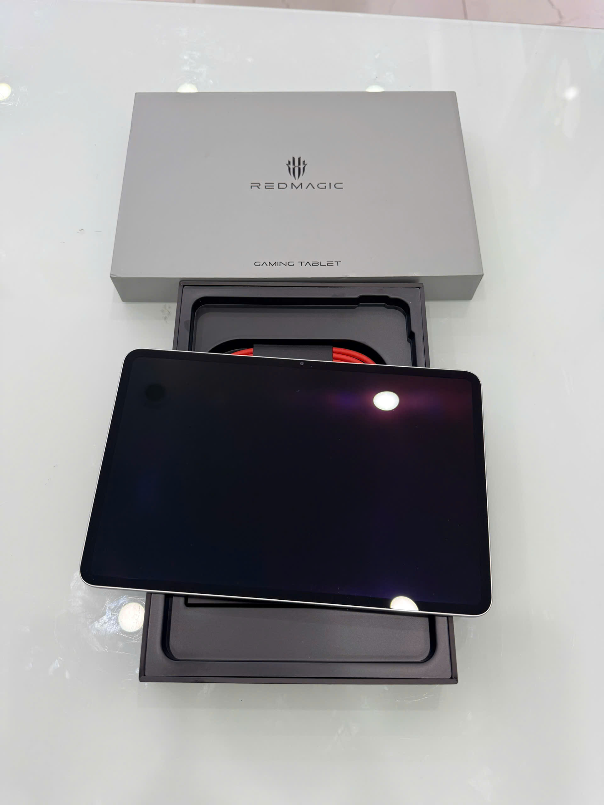 Máy tính bảng REDMAGIC Astra Gaming 12GB 256GB Chính Hãng - Bạc (Starfrost)