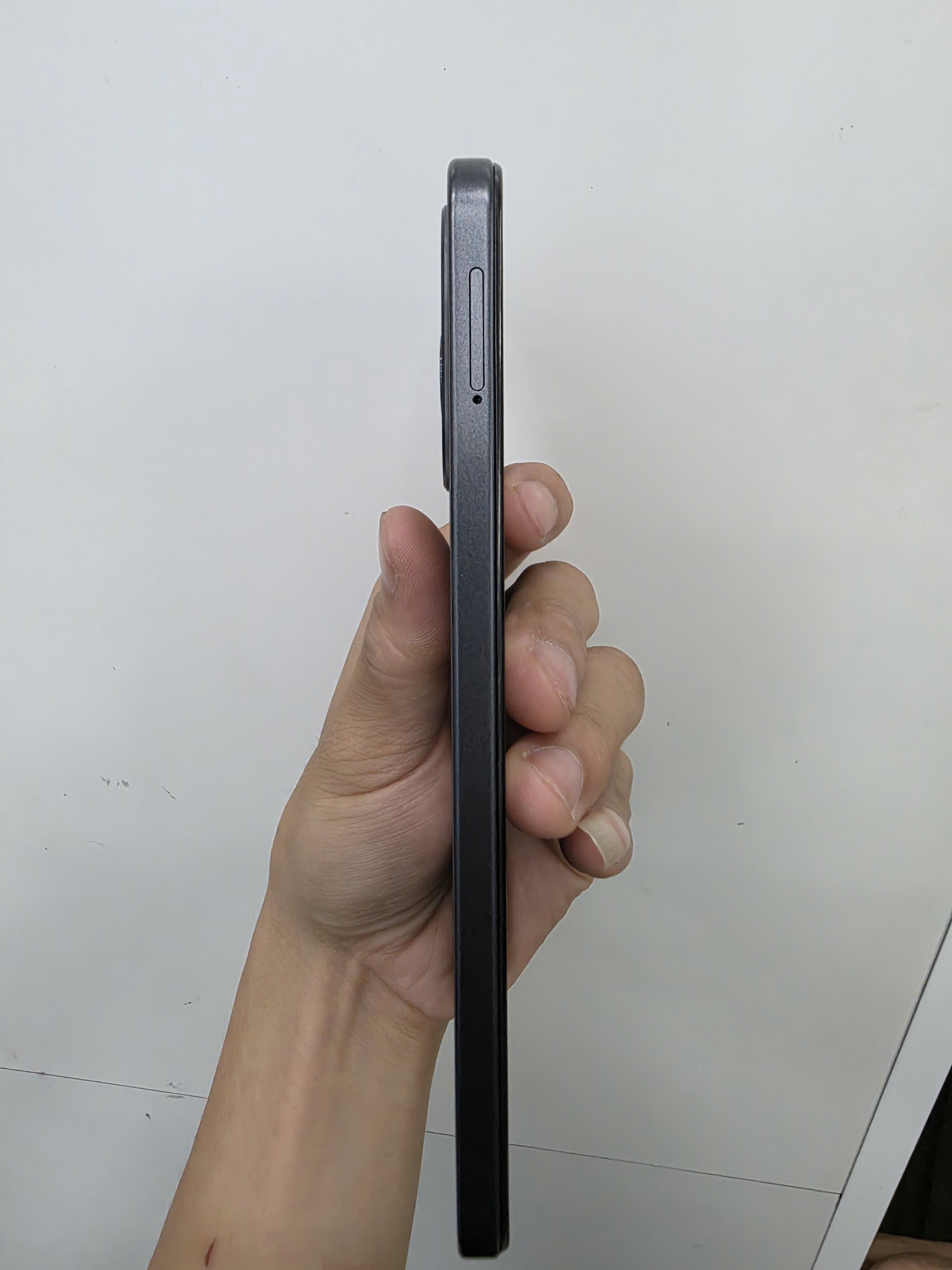 Điện thoại di động Tecno KM5n (Tecno Spark 40) 128+6, màu Đen Sao Sa - 356051631429308 - KM5N6128BLK