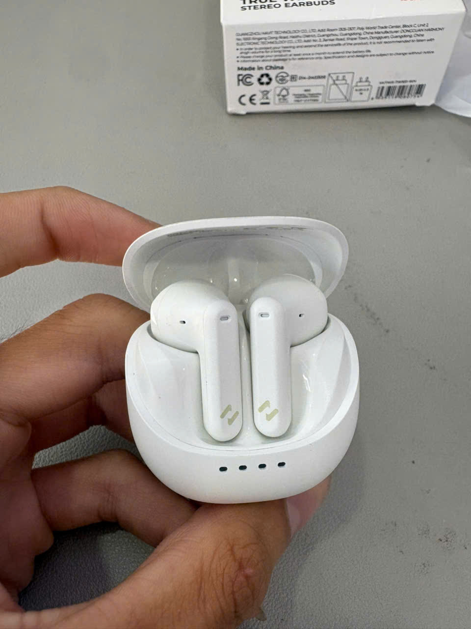 Tai Nghe TWS HAVIT TW931, Thiết kế công thái học cũ