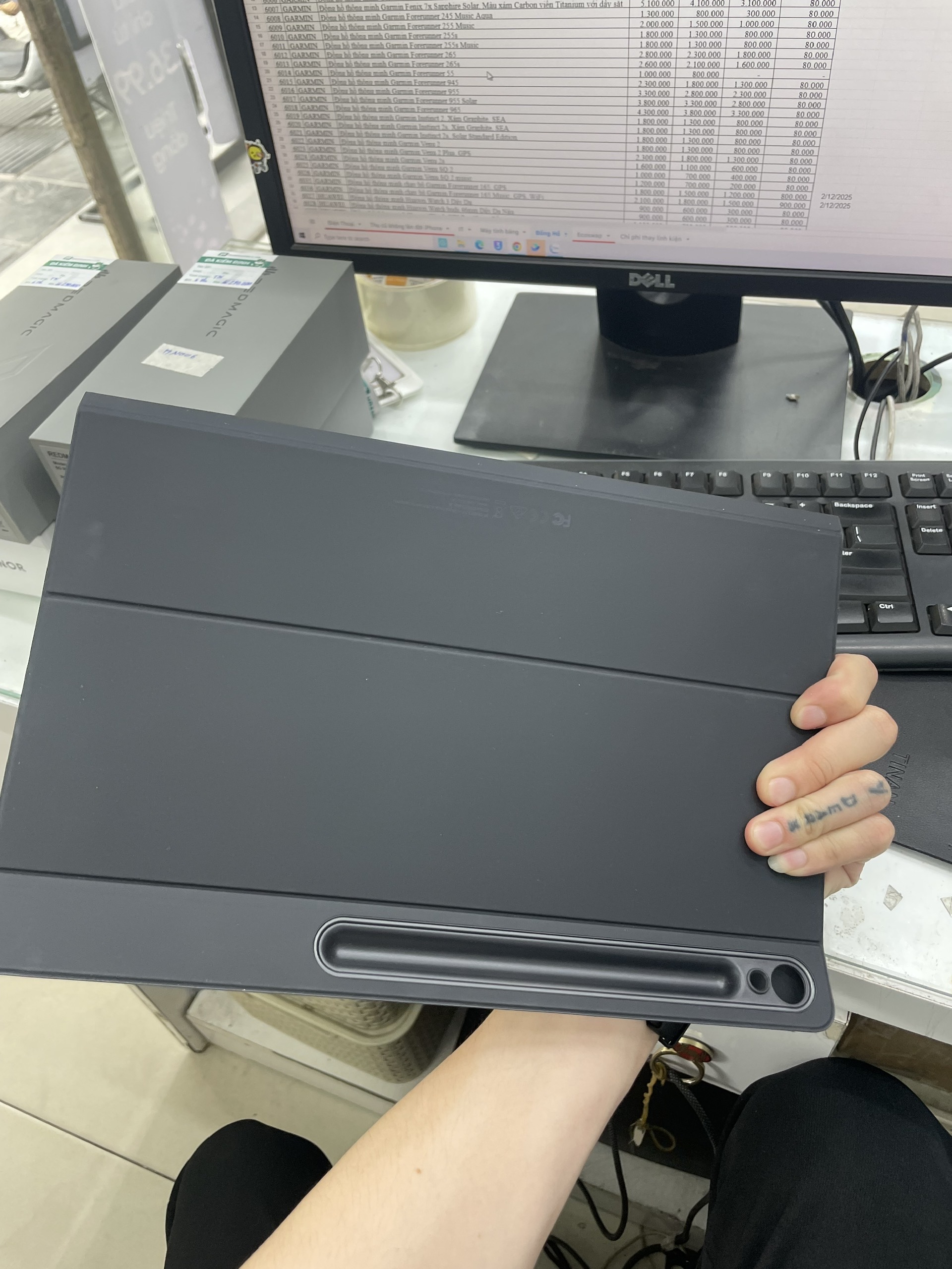 Bao da bàn phím AI Samsung TabS10 FE+ EF-DX620UBEGWW, Mã Trải Nghiêm