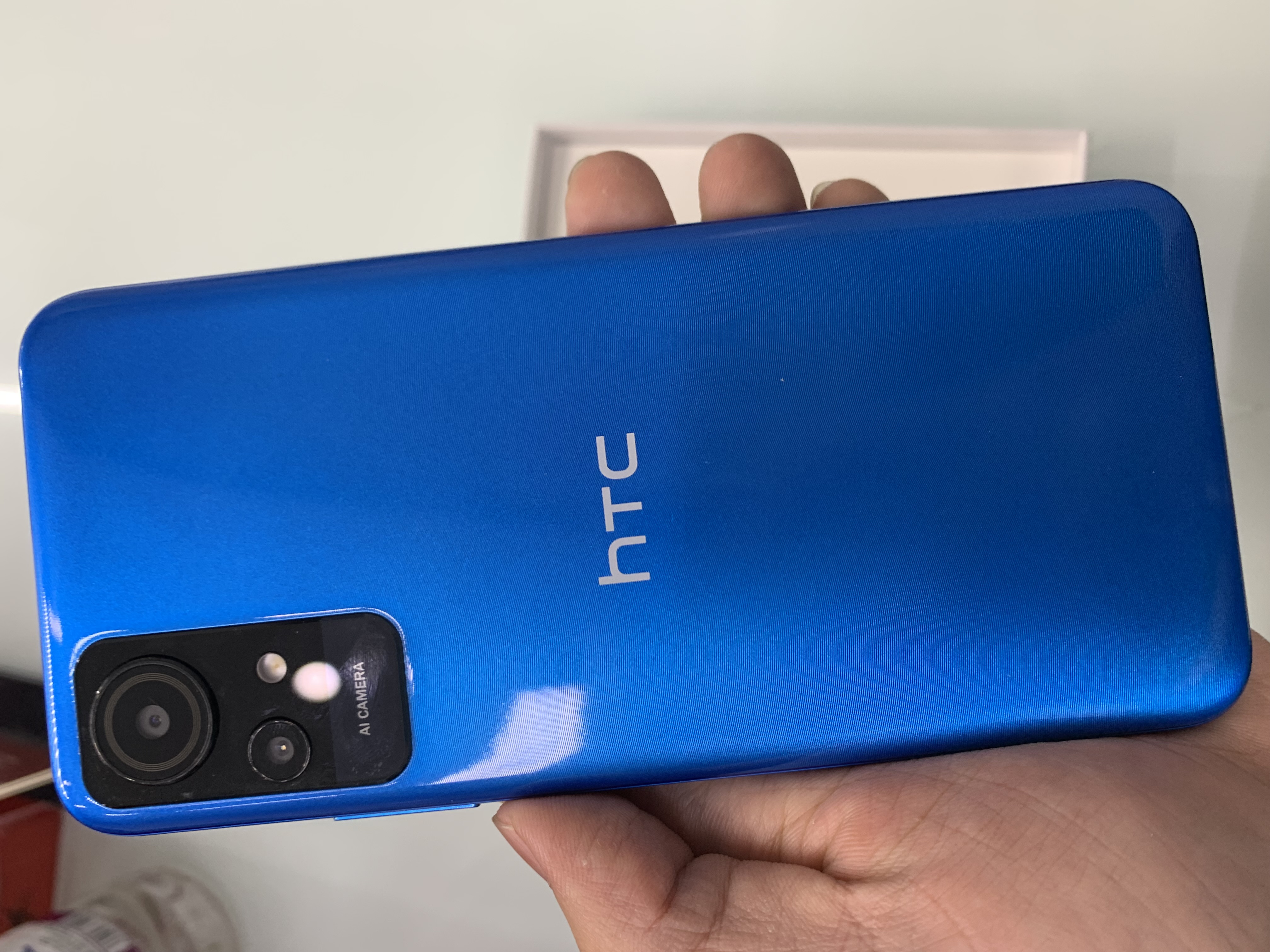 Điện thoại di động HTC Wildfire E3 lite (4GB/64GB) - Xanh (Blue)
