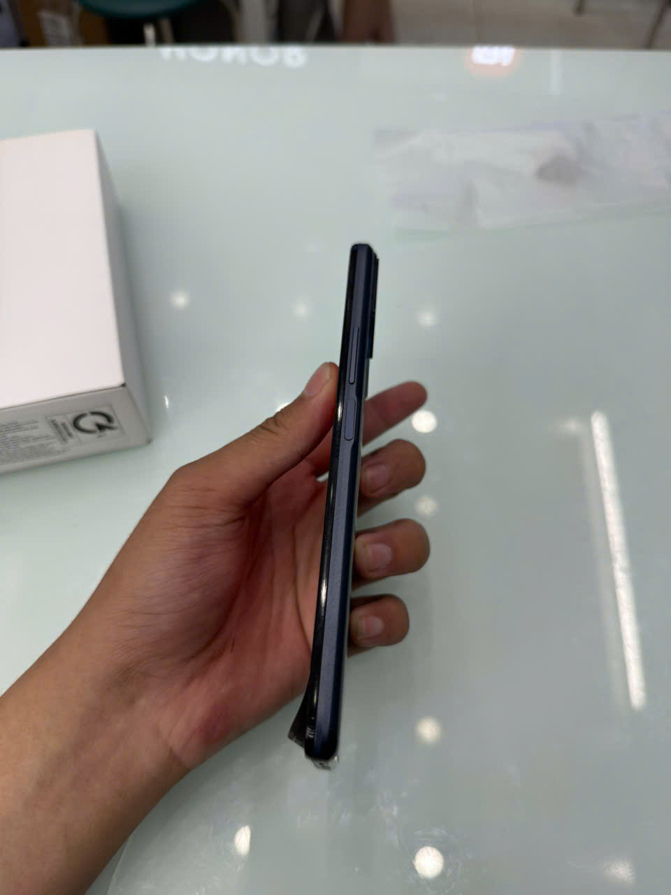 TCL 40 SE (4GB/128GB)  Cũ