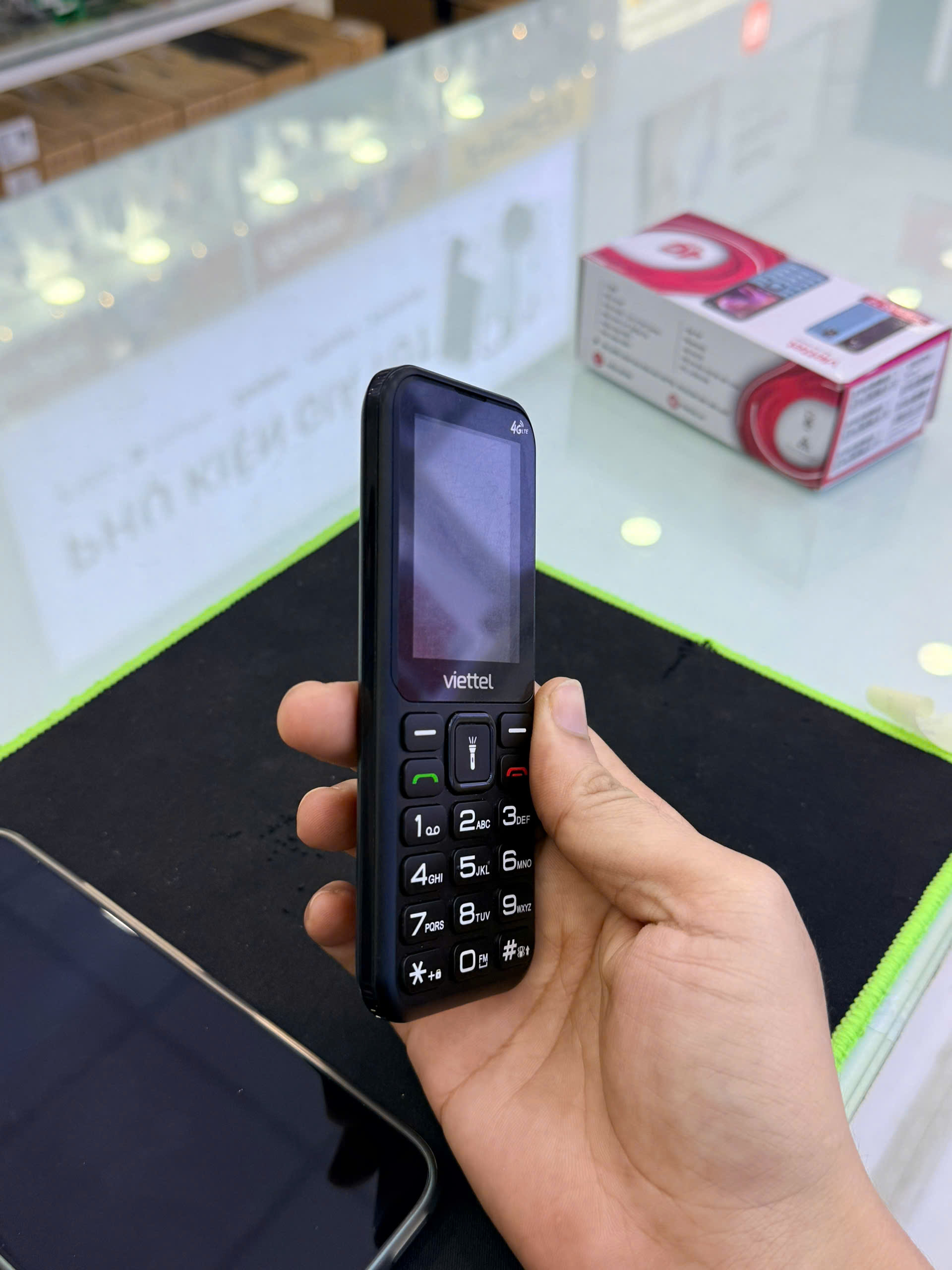 Điện thoại di động Sumo 4G T2 đen (Black)_T2BLK - 356300391132960 - SUMOT2BLK