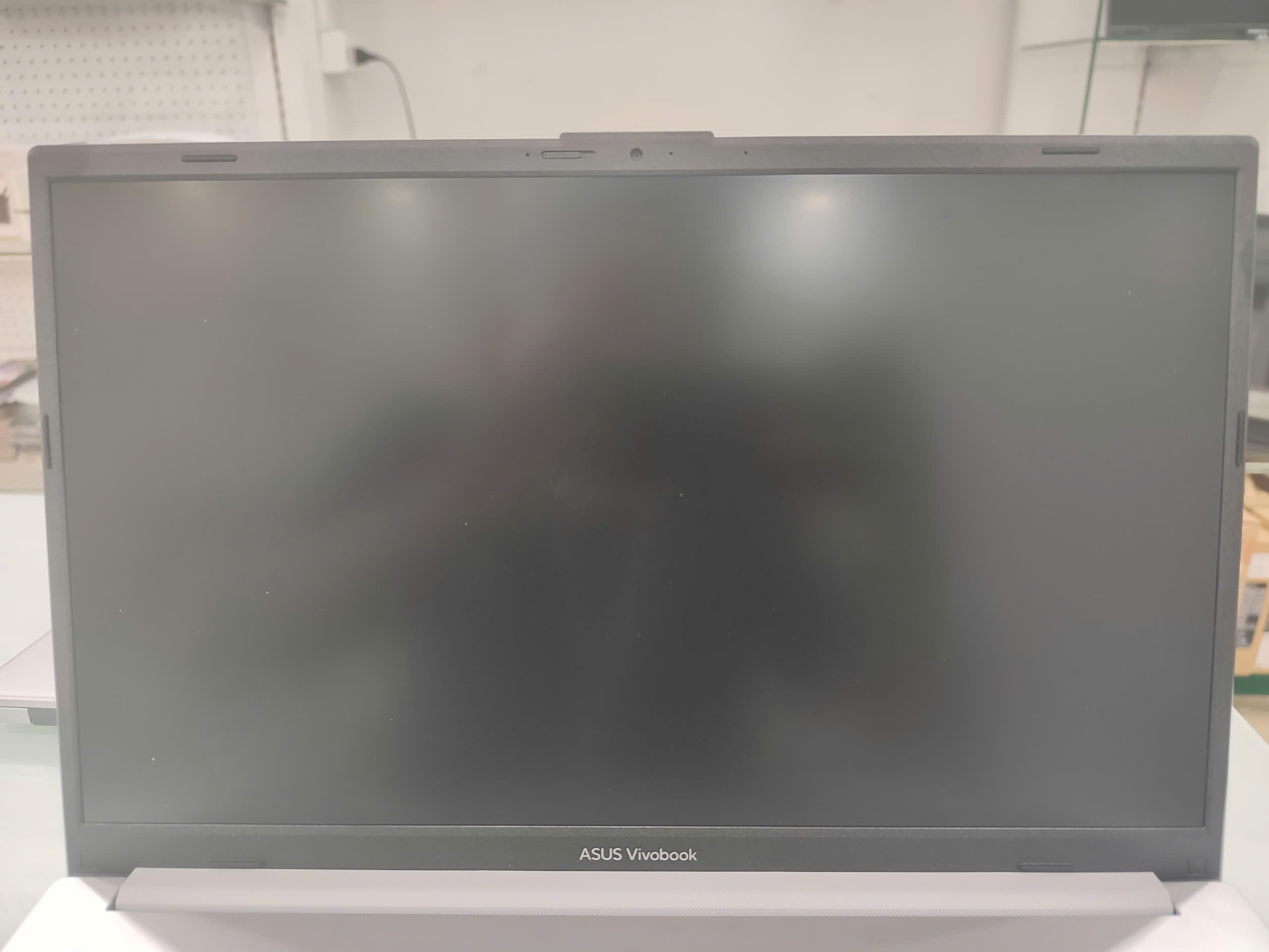 Máy tính xách tay Asus E1504F R5 7520U/16GB/512GB SSD/UMA/15.6" FHD/ax+BT/FP/Win 11 Home/Bạc (Cool Silver)/2YW_E1504FA-BQ1150W -