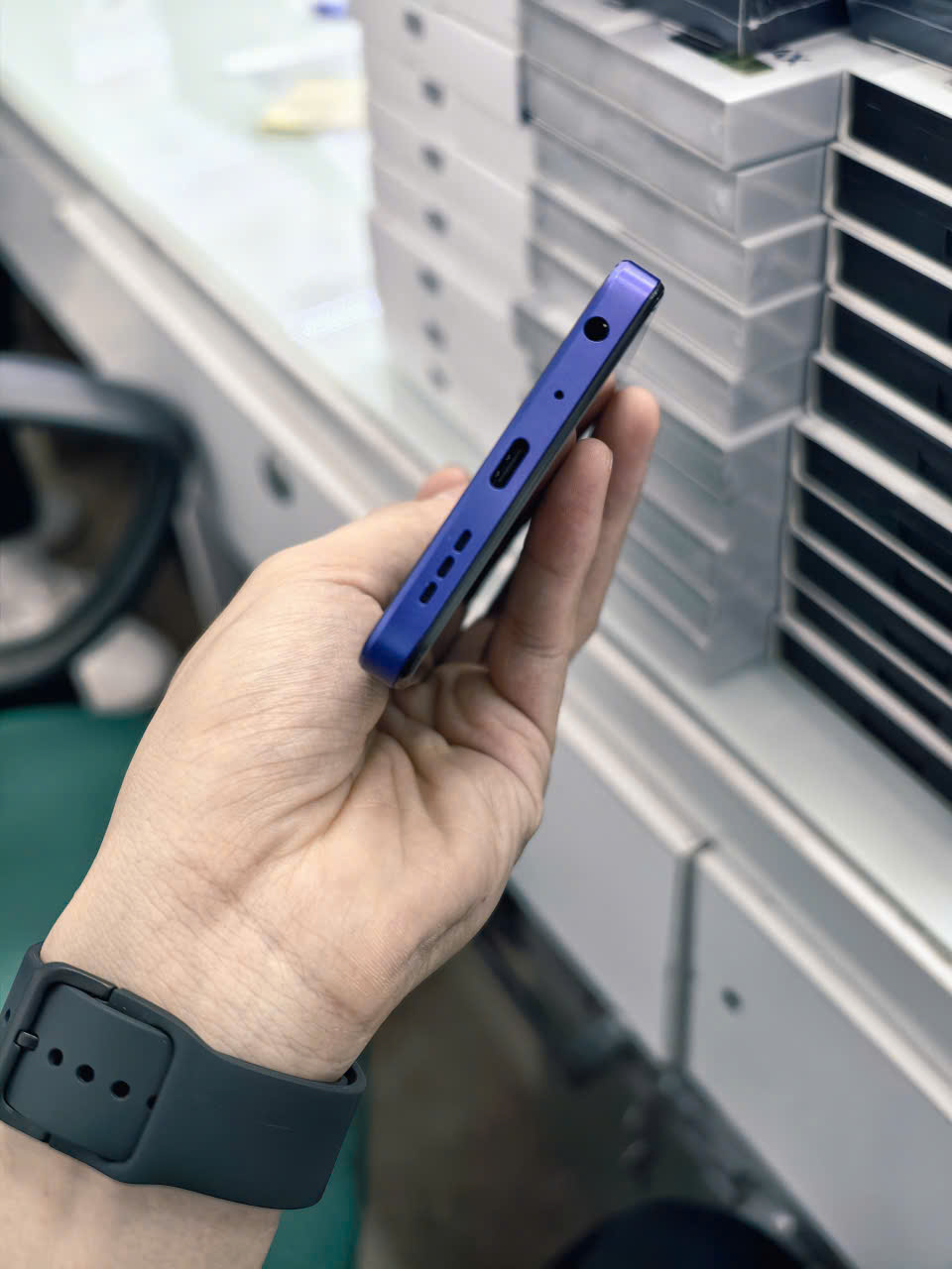 Điện thoại di động TCL 505 T509K (4+128GB) Ocean Blue_T509K - 352125376072970 - T509K12BLCVN12