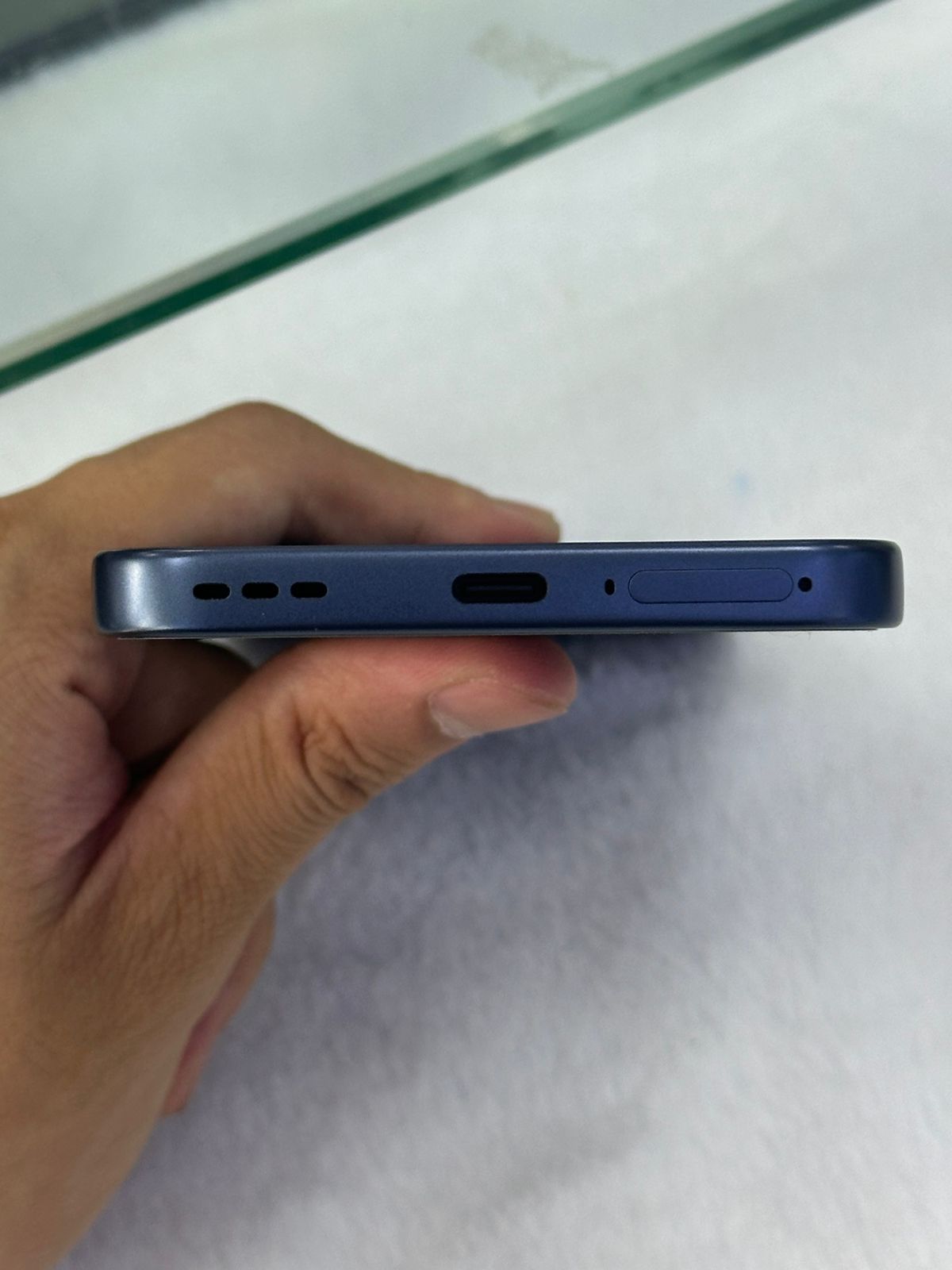 Điện thoại di động OPPO CPH2799-8GB+128GB - A6 Pro Xanh dương 